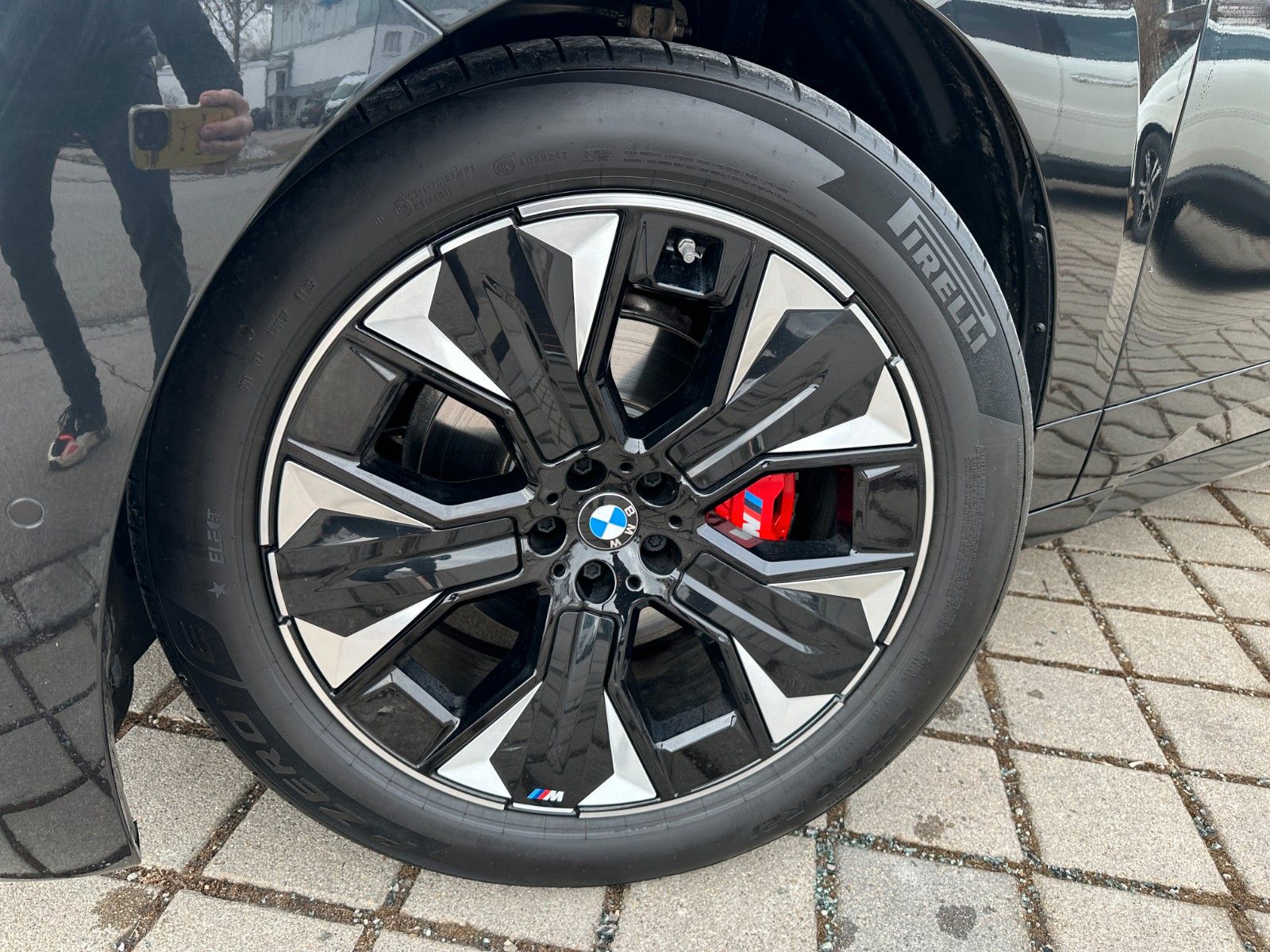 Fahrzeugabbildung BMW iX 45 xDrive M Sport ACC,HUD,HARMAN,AHK,SOFTCL,.