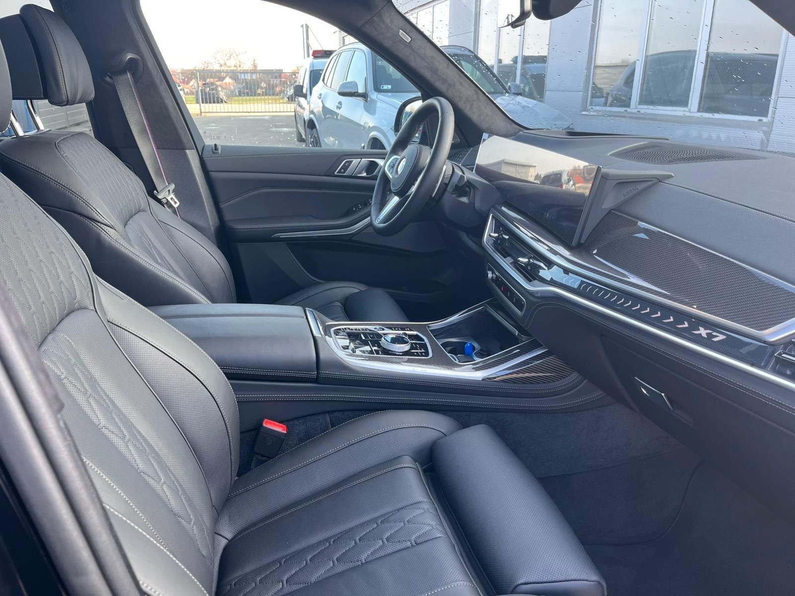 Fahrzeugabbildung BMW X7 40d M Sport ACC,HUD,SKYL,HARMAN,LUFT,AKTIVL.