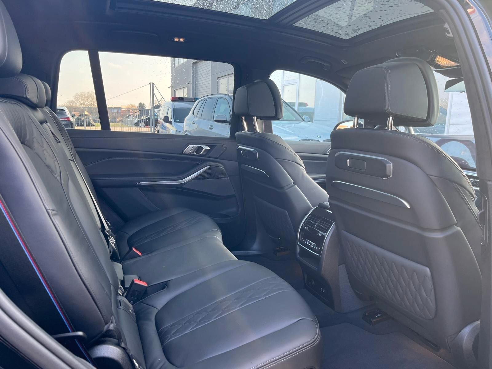 Fahrzeugabbildung BMW X7 40d M Sport ACC,HUD,SKYL,HARMAN,LUFT,AKTIVL.