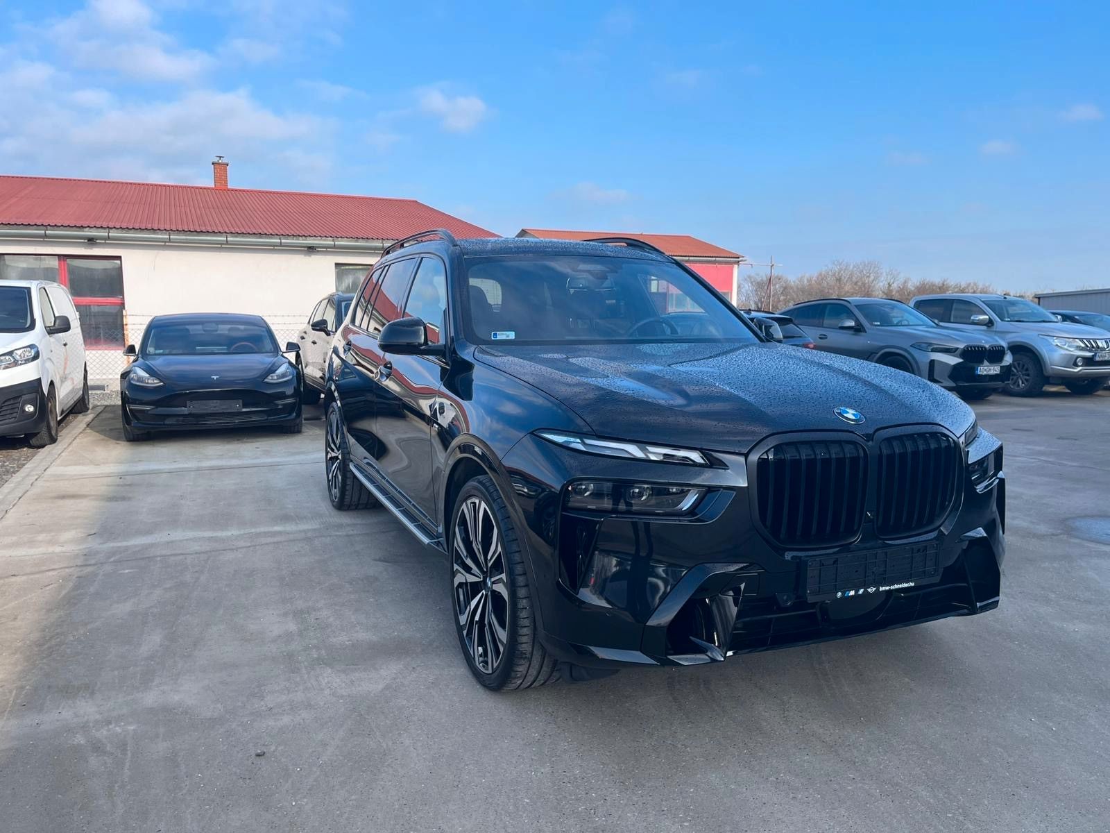 Fahrzeugabbildung BMW X7 40d M Sport ACC,HUD,SKYL,HARMAN,LUFT,AKTIVL.