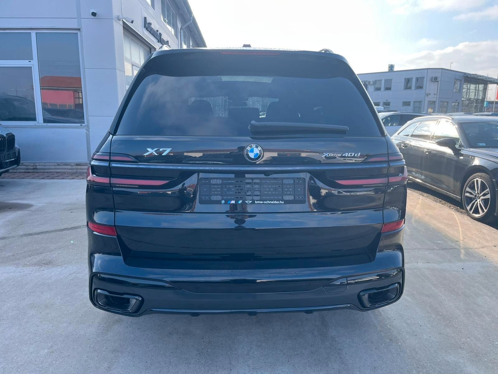 Fahrzeugabbildung BMW X7 40d M Sport ACC,HUD,SKYL,HARMAN,LUFT,AKTIVL.