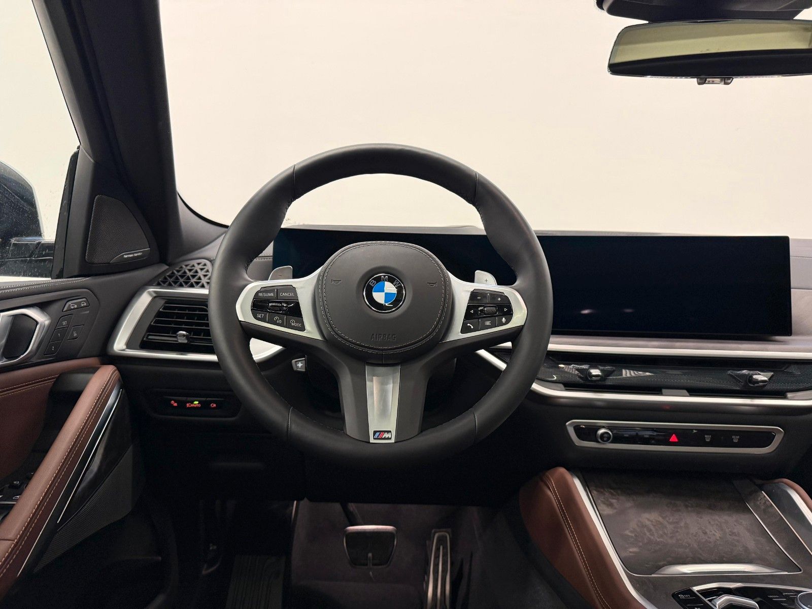 Fahrzeugabbildung BMW X6 40d xDrive M Sport ACC,HUD,PANO,HARMAN,LUFT..