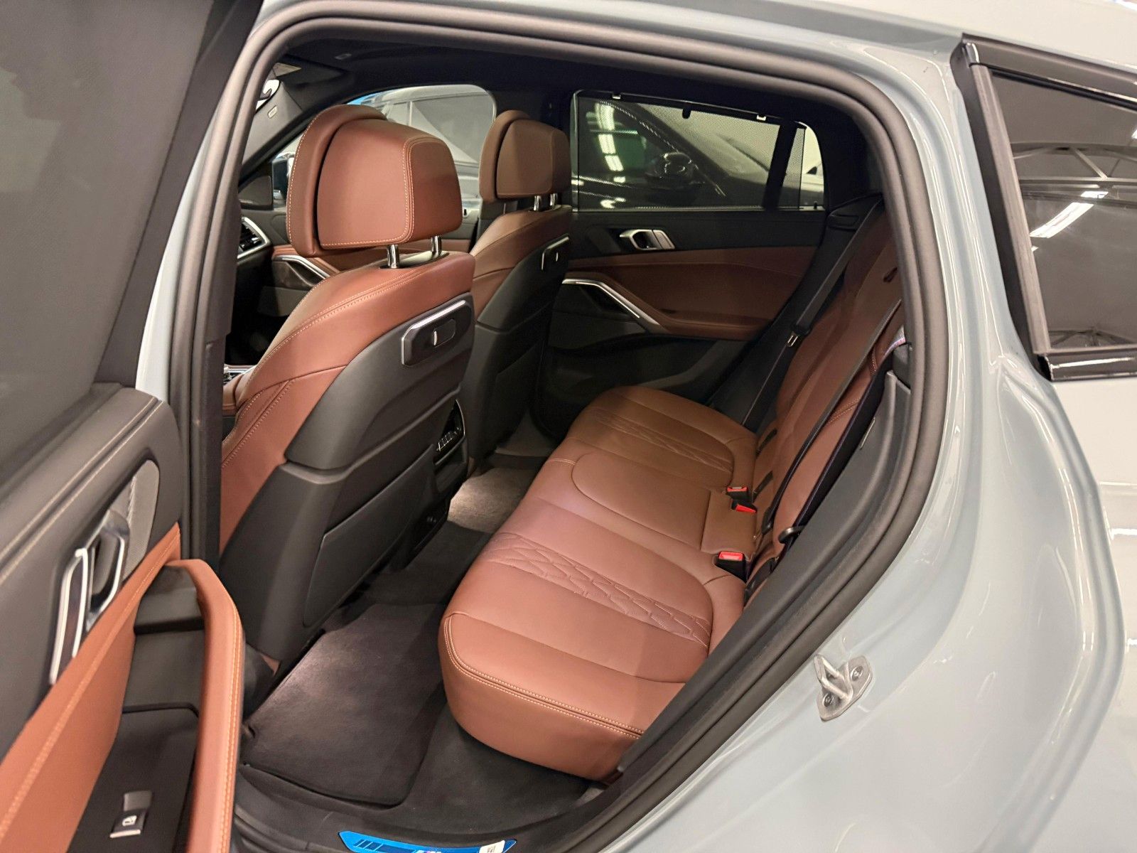 Fahrzeugabbildung BMW X6 40d xDrive M Sport ACC,HUD,PANO,HARMAN,LUFT..