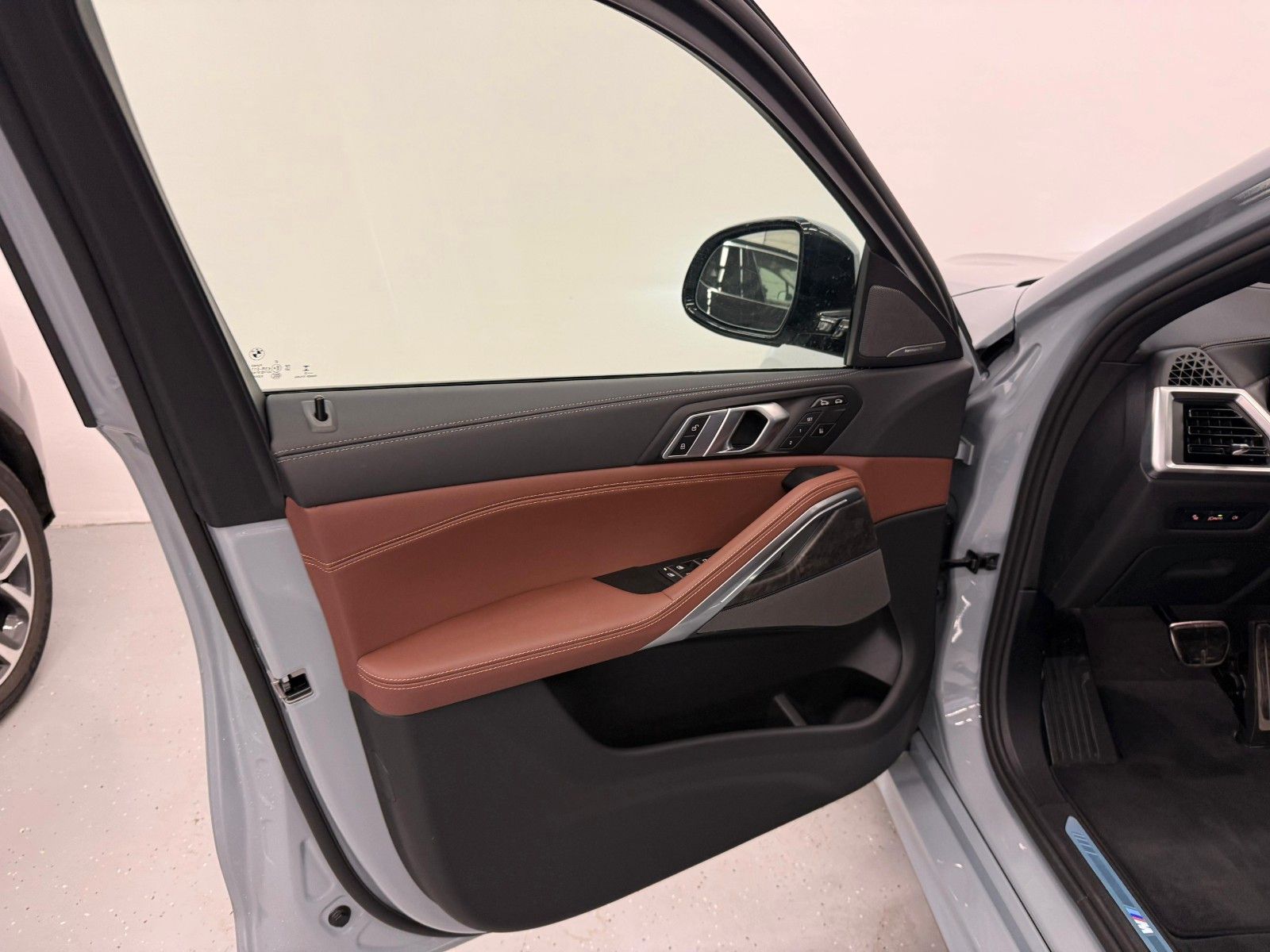 Fahrzeugabbildung BMW X6 40d xDrive M Sport ACC,HUD,PANO,HARMAN,LUFT..