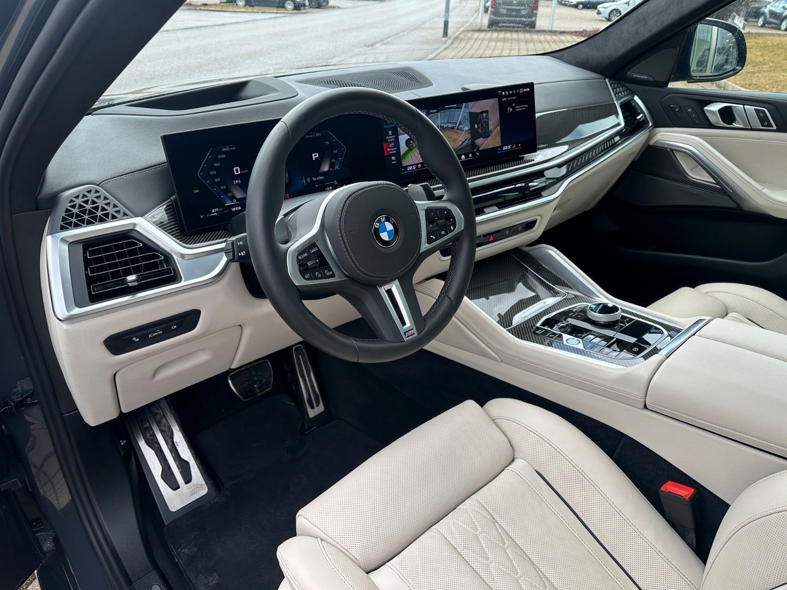 Fahrzeugabbildung BMW X6 M60 i xDrive ACC,HUD,PANO,HARMAN,AHK,22".....