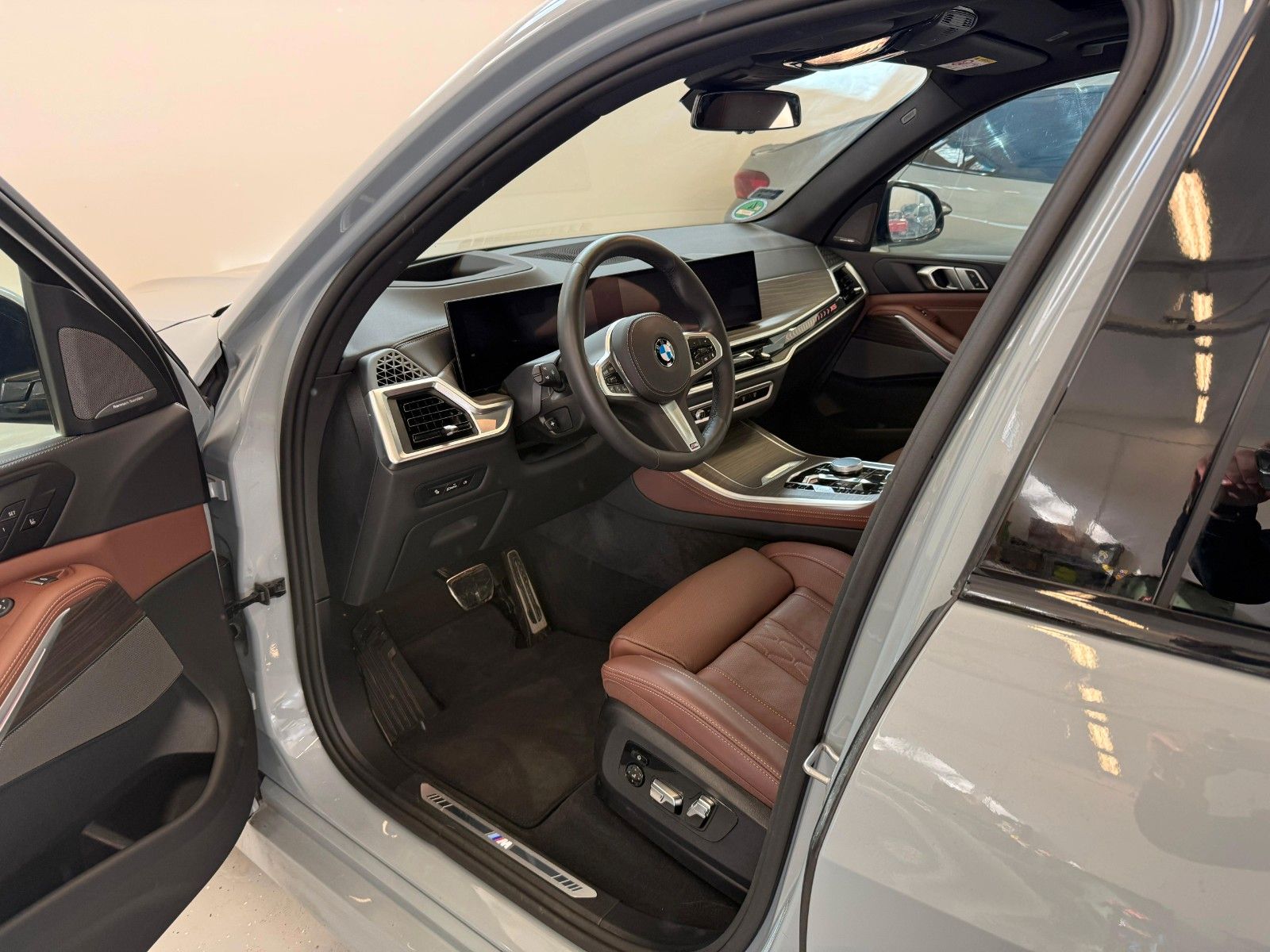 Fahrzeugabbildung BMW X5 30d xDrive M Sport ACC,HUD,PANO,HARMAN,LUFT..