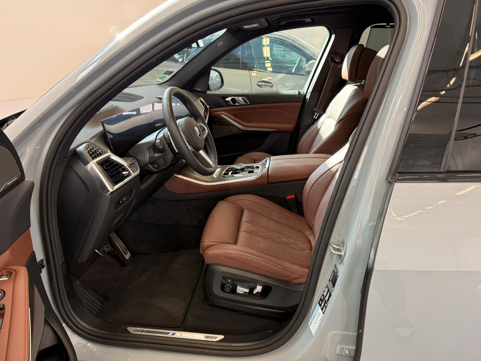 Fahrzeugabbildung BMW X5 30d xDrive M Sport ACC,HUD,PANO,HARMAN,LUFT..