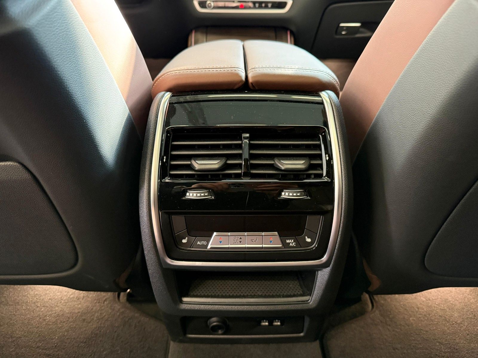 Fahrzeugabbildung BMW X5 30d xDrive M Sport ACC,HUD,PANO,HARMAN,LUFT..