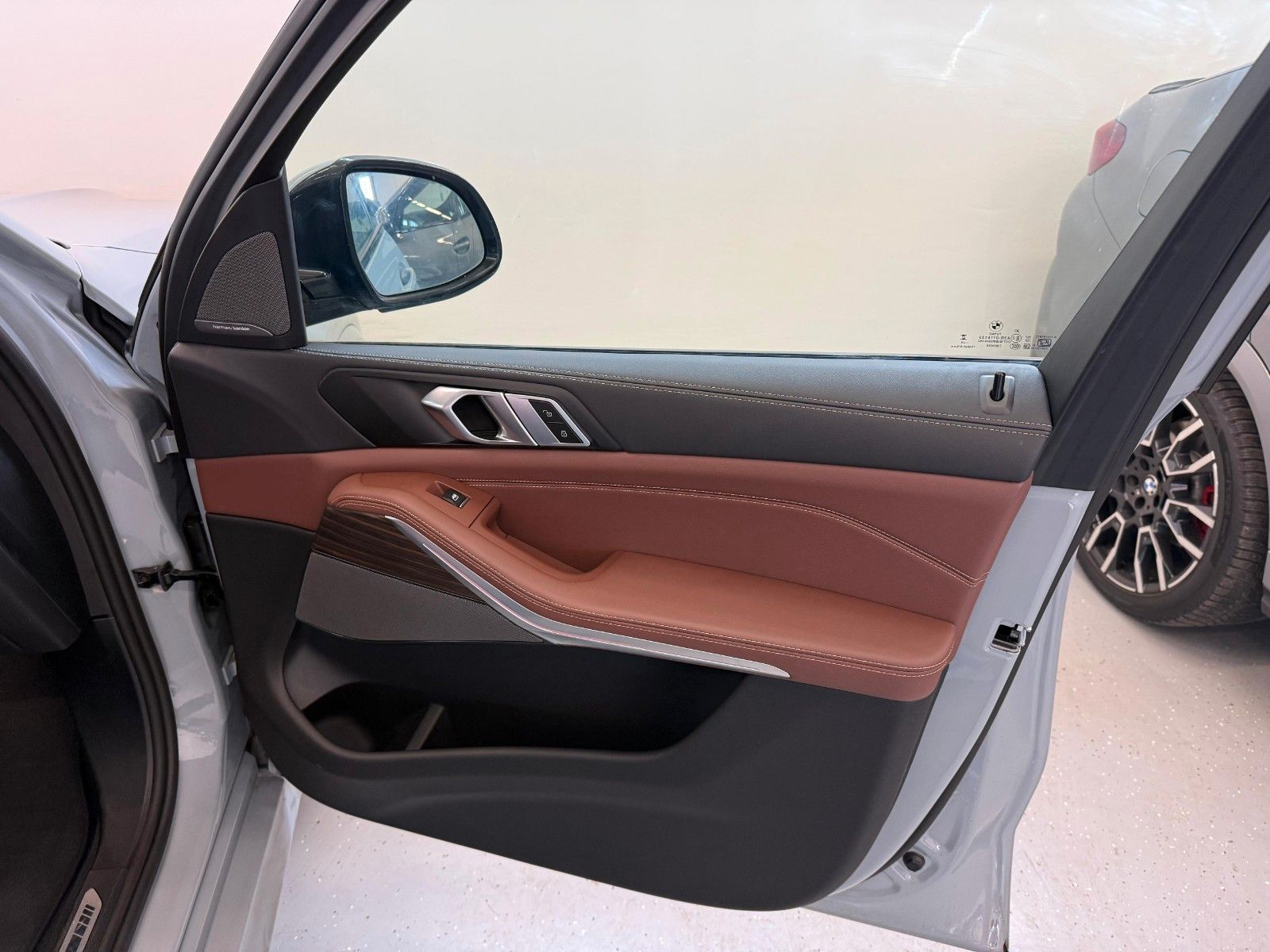 Fahrzeugabbildung BMW X5 30d xDrive M Sport ACC,HUD,PANO,HARMAN,LUFT..