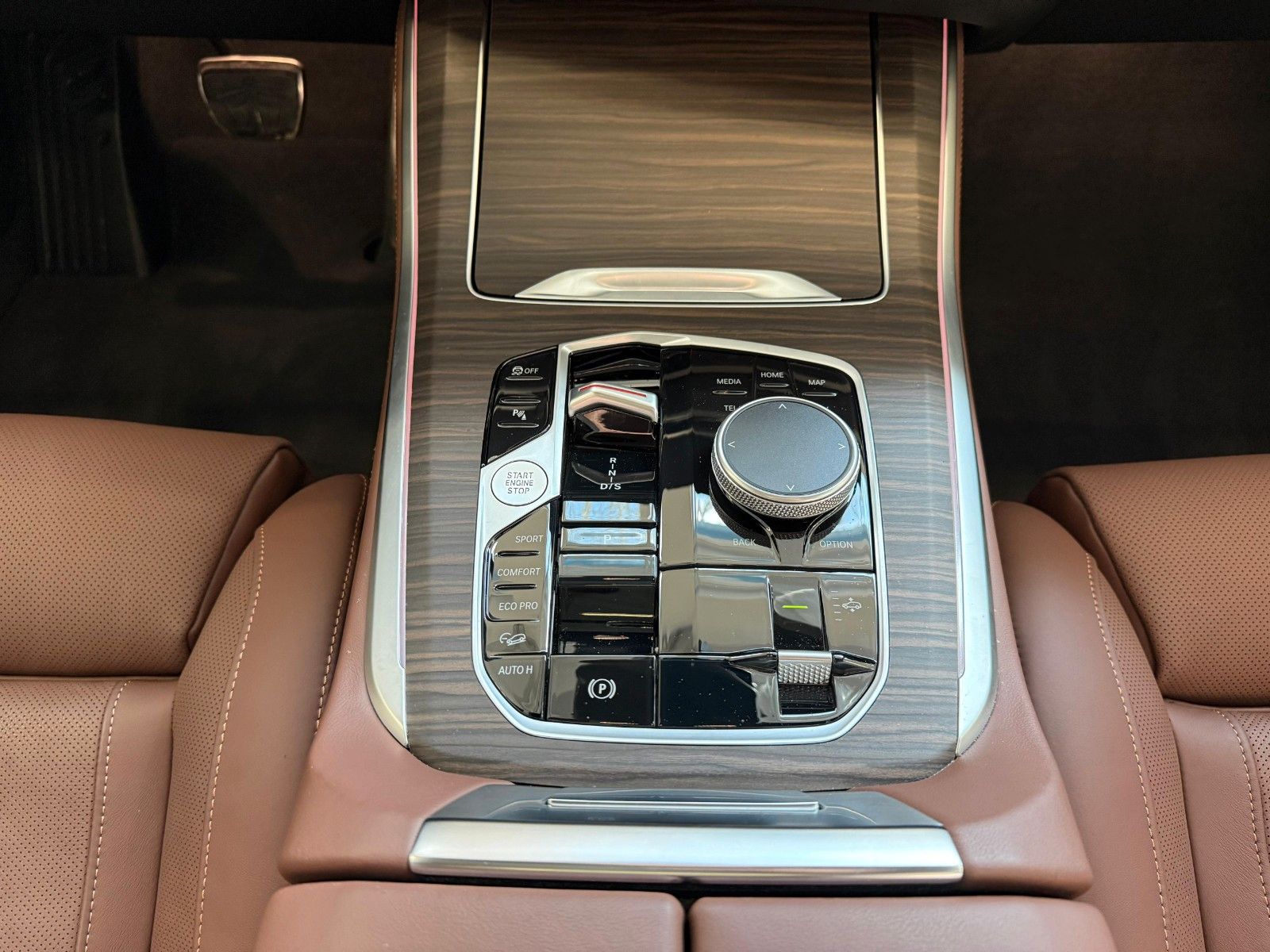 Fahrzeugabbildung BMW X5 30d xDrive M Sport ACC,HUD,PANO,HARMAN,LUFT..