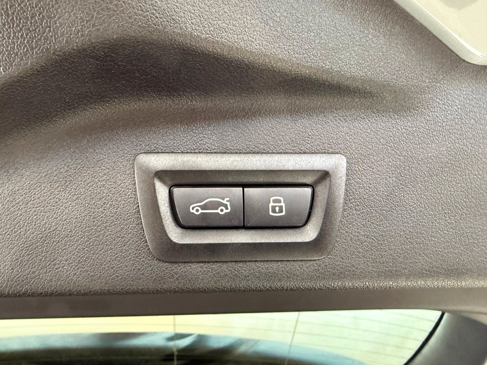 Fahrzeugabbildung BMW X5 30d xDrive M Sport ACC,HUD,PANO,HARMAN,LUFT..