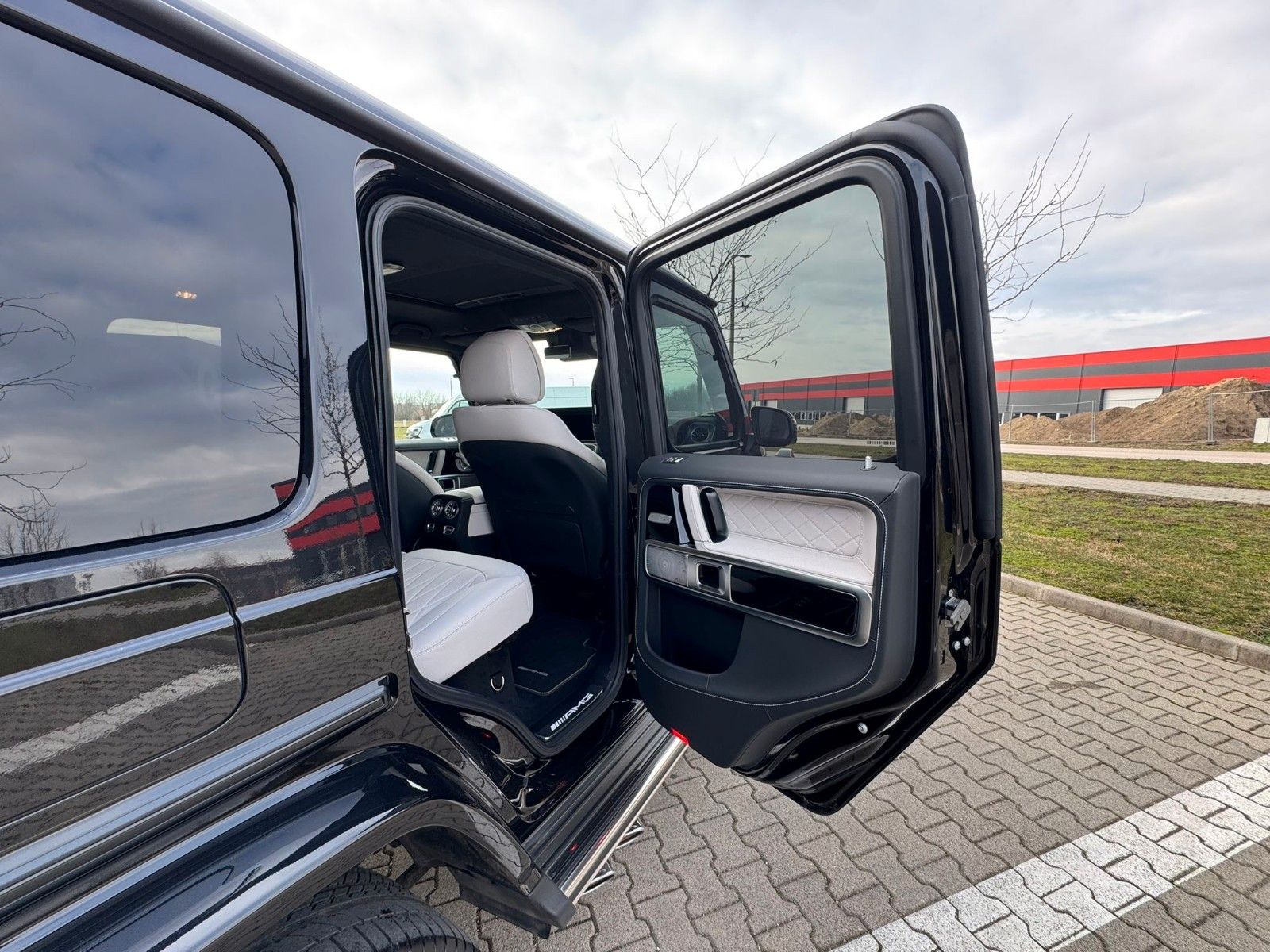 Fahrzeugabbildung Mercedes-Benz G63 AMG DISTR,MANUFAKTUR,BURM,Night-P,Superior
