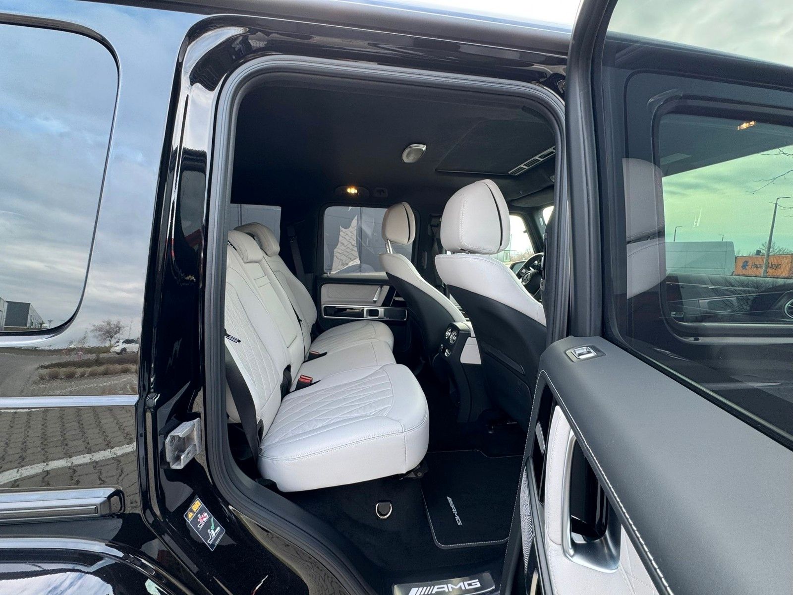 Fahrzeugabbildung Mercedes-Benz G63 AMG DISTR,MANUFAKTUR,BURM,Night-P,Superior