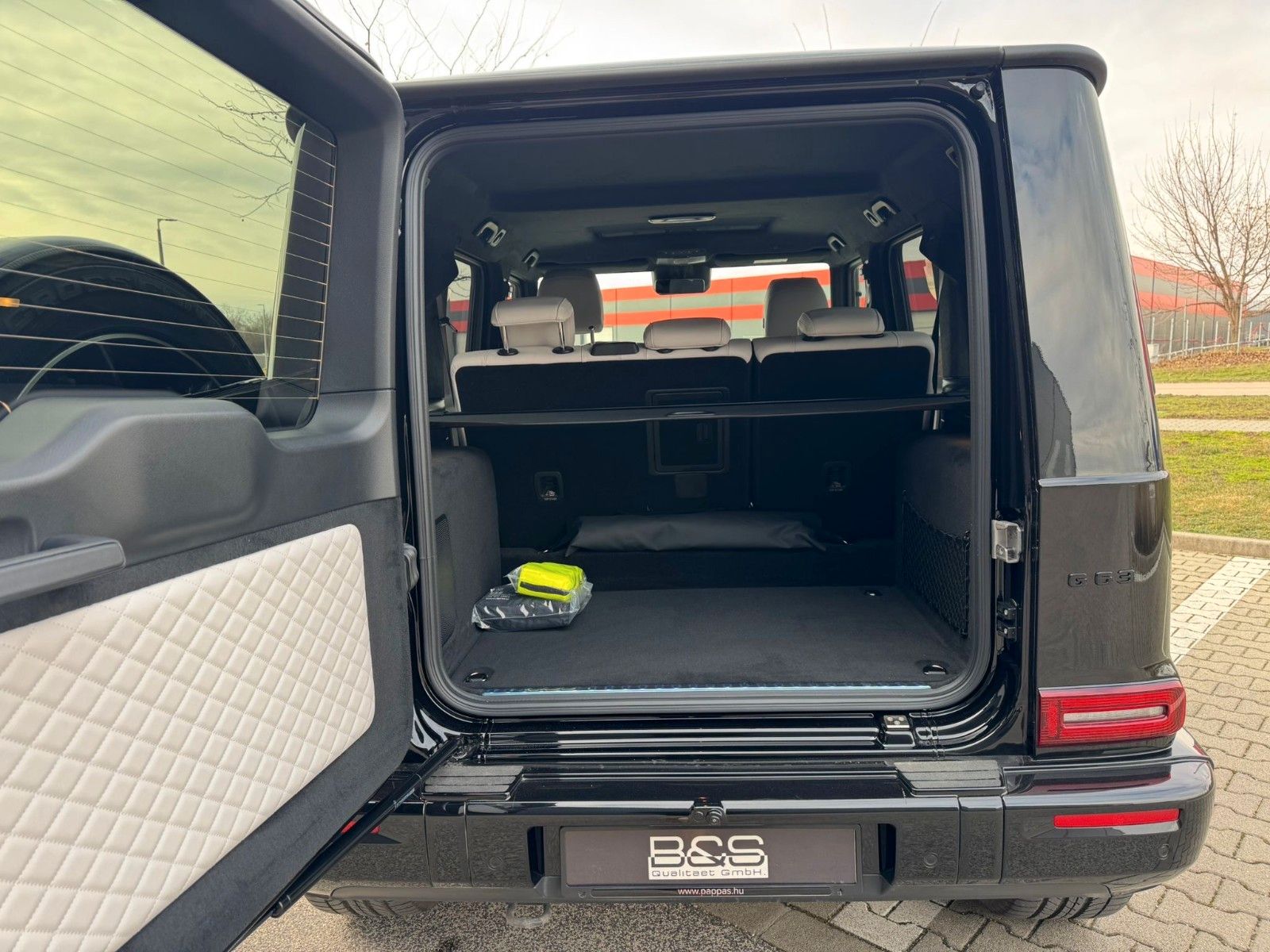 Fahrzeugabbildung Mercedes-Benz G63 AMG DISTR,MANUFAKTUR,BURM,Night-P,Superior