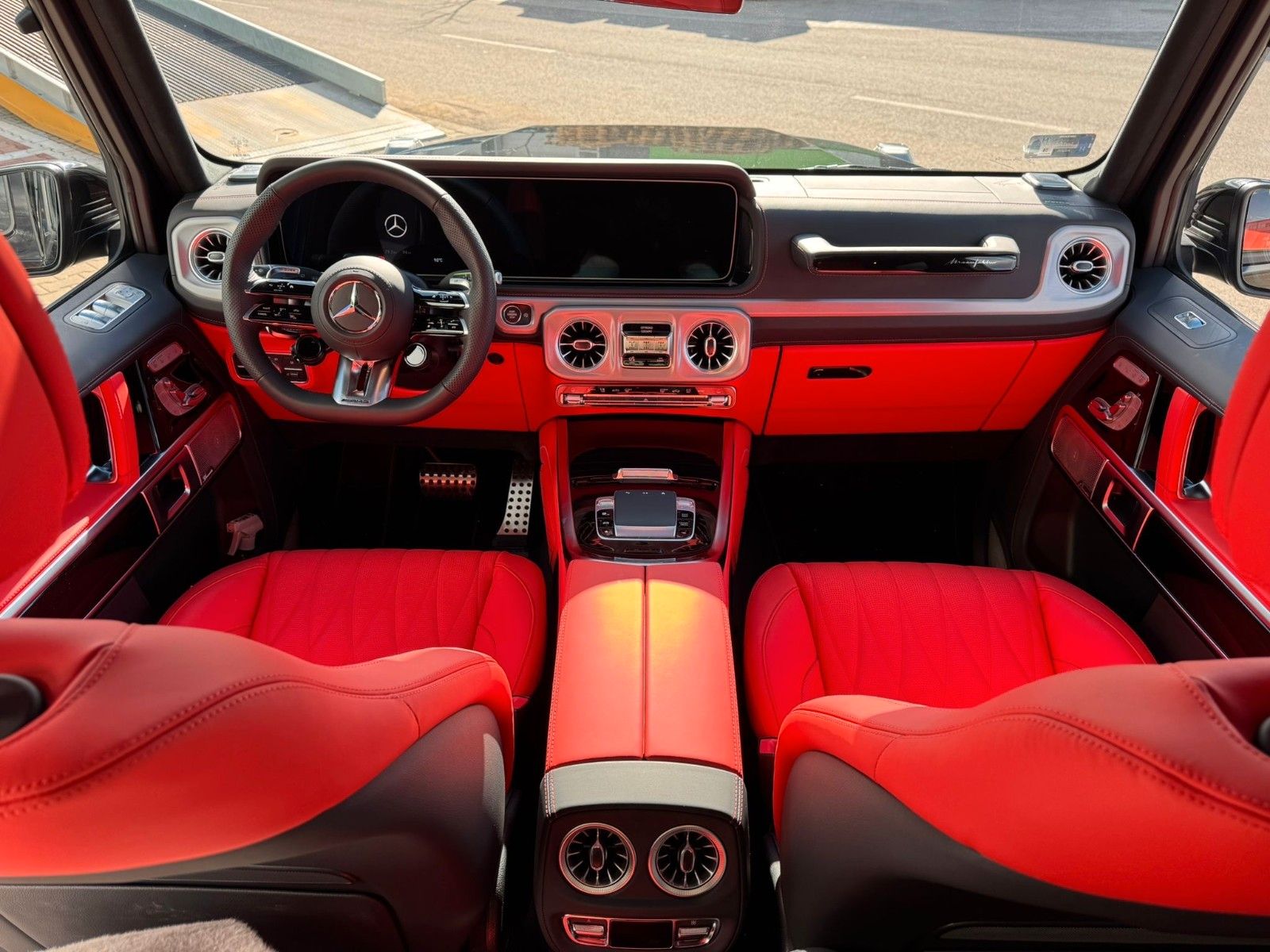 Fahrzeugabbildung Mercedes-Benz G63 AMG DISTR,MANUFAKTUR,BURM,Night-P,Superior