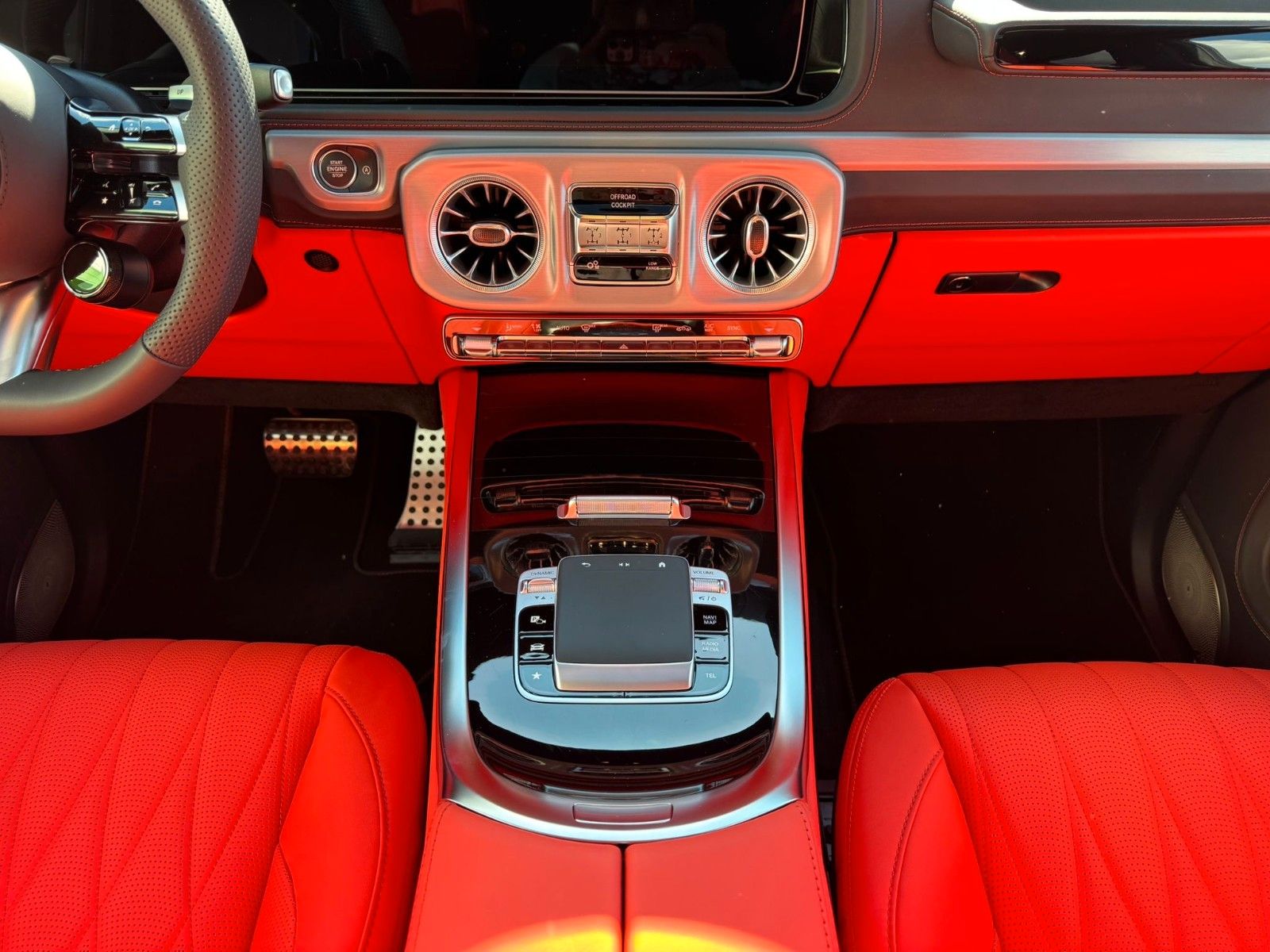 Fahrzeugabbildung Mercedes-Benz G63 AMG DISTR,MANUFAKTUR,BURM,Night-P,Superior