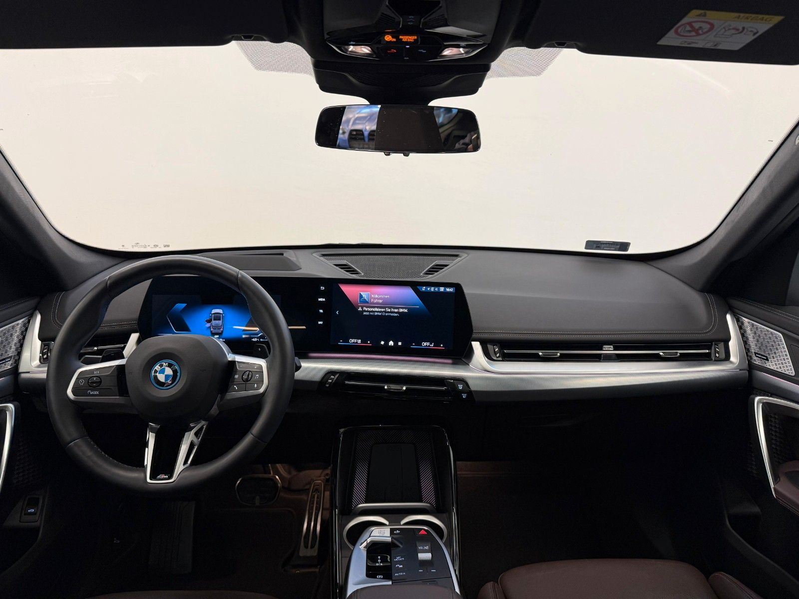 Fahrzeugabbildung BMW X1 30e xDrive M Sport ACC,HUD,PANO,HARMAN,AHK...