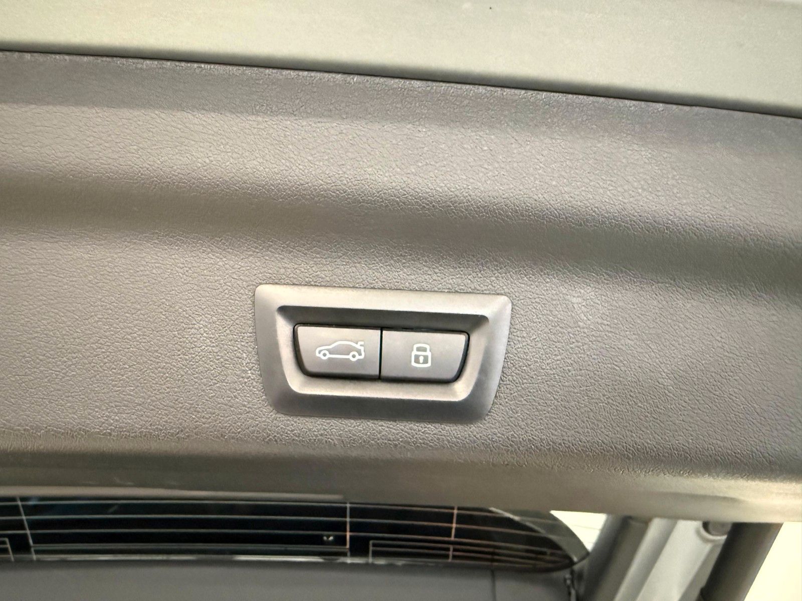 Fahrzeugabbildung BMW X1 30e xDrive M Sport ACC,HUD,PANO,HARMAN,AHK...