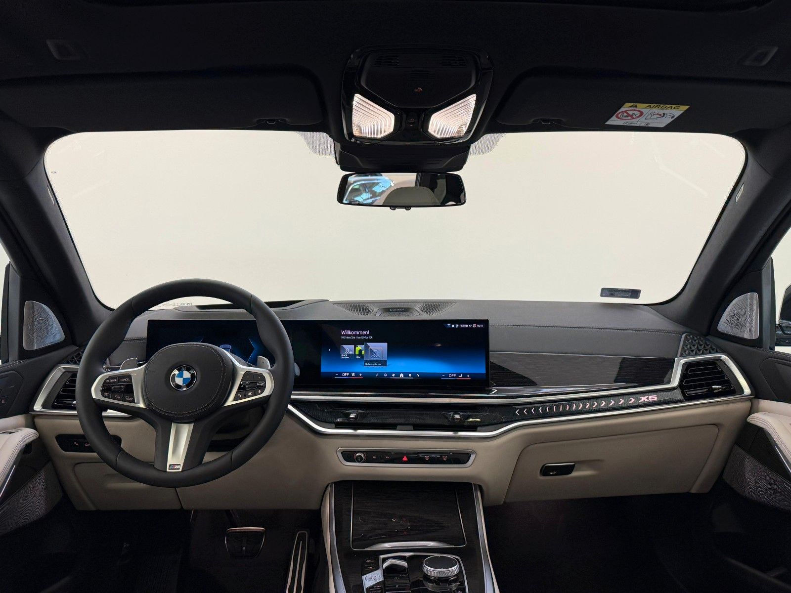 Fahrzeugabbildung BMW X5 40d xDrive M Sport ACC,HUD,PANO,B&W,LUFT,AHK.