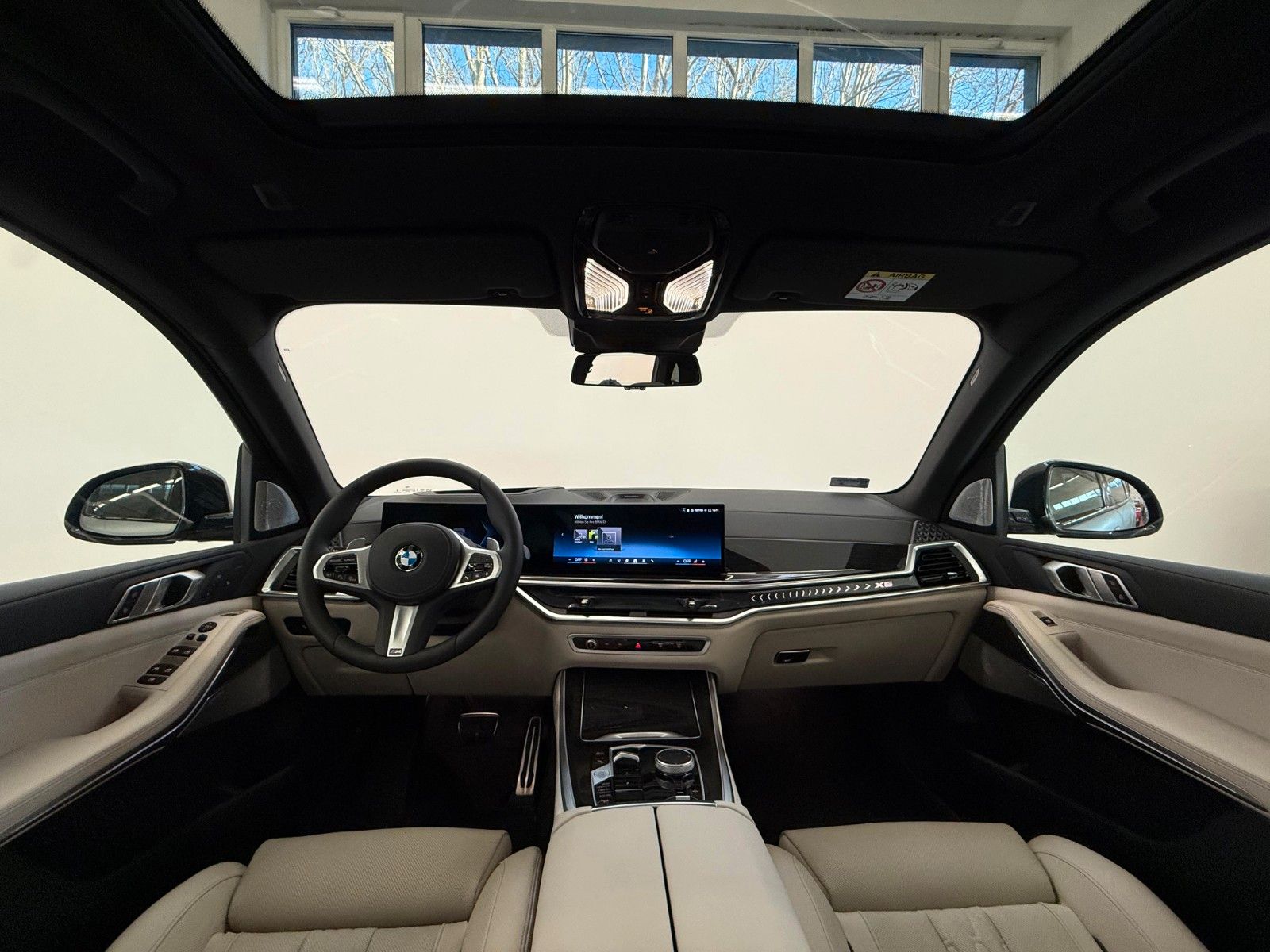 Fahrzeugabbildung BMW X5 40d xDrive M Sport ACC,HUD,PANO,B&W,LUFT,AHK.