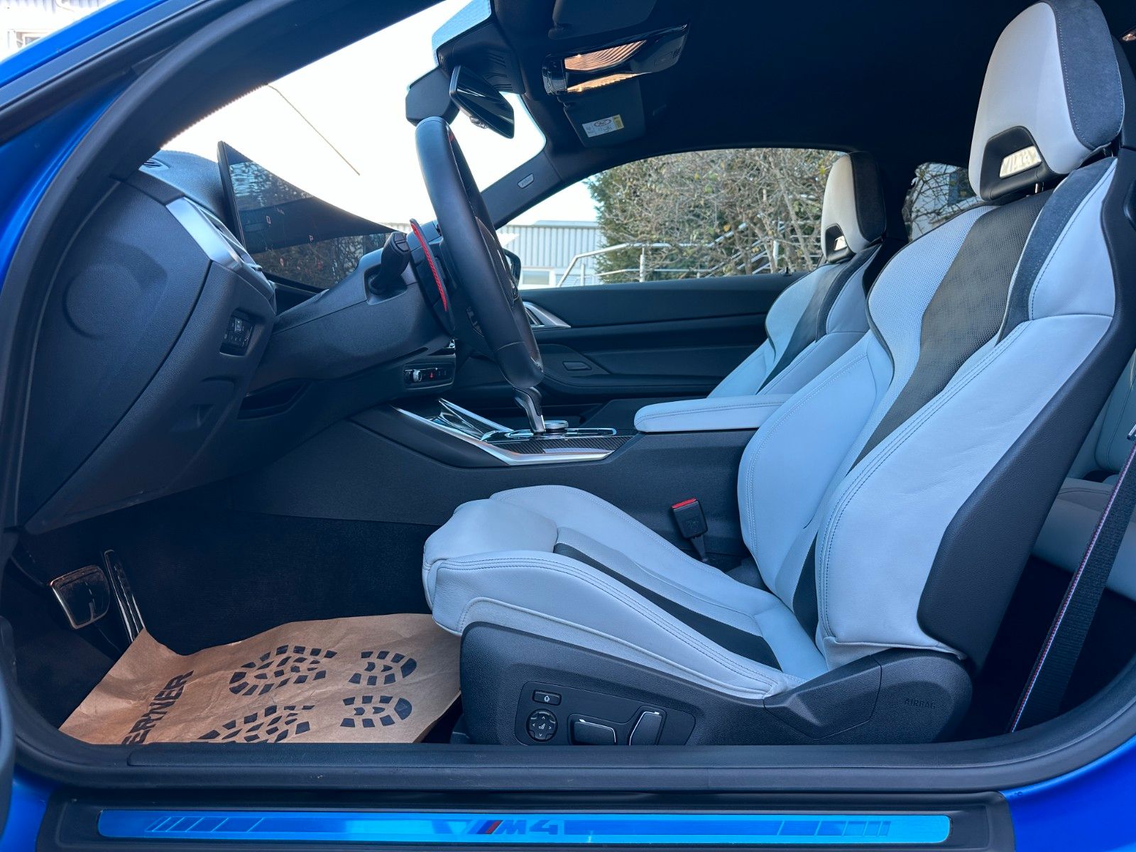 Fahrzeugabbildung BMW M4 Competition M xDrive ACC,HUD,PANO,HARMAN,360