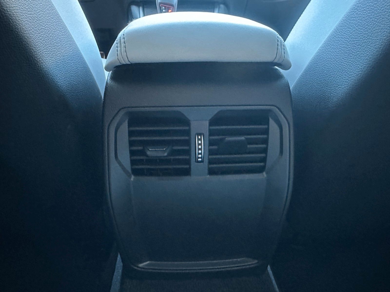 Fahrzeugabbildung BMW M4 Competition M xDrive ACC,HUD,PANO,HARMAN,360