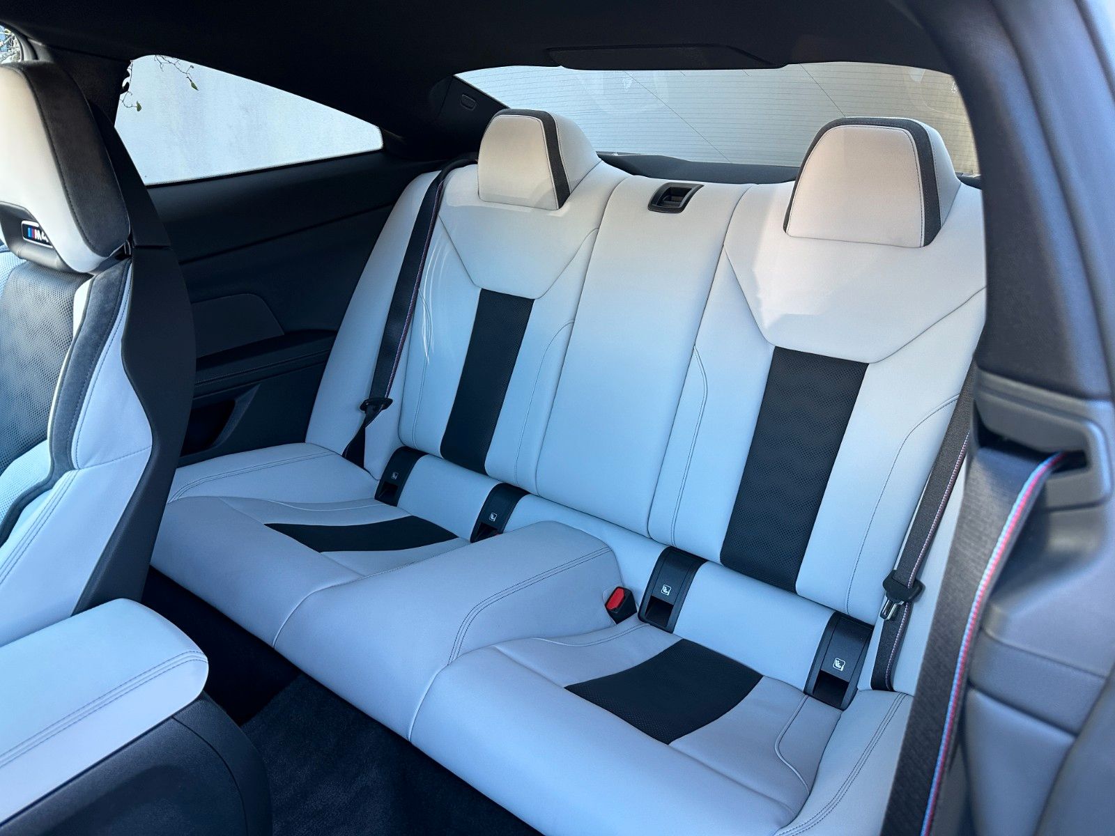 Fahrzeugabbildung BMW M4 Competition M xDrive ACC,HUD,PANO,HARMAN,360