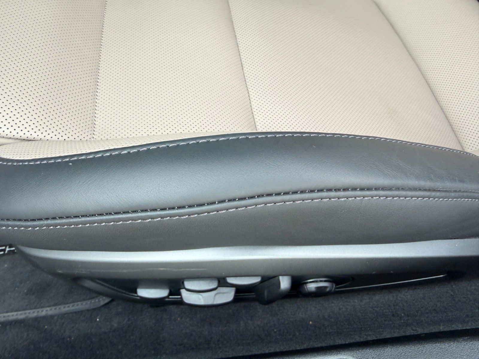 Fahrzeugabbildung Porsche 911 Targa 4 GTS T-Hyb,Bose,Lift,Sitzl.HD-Matrix