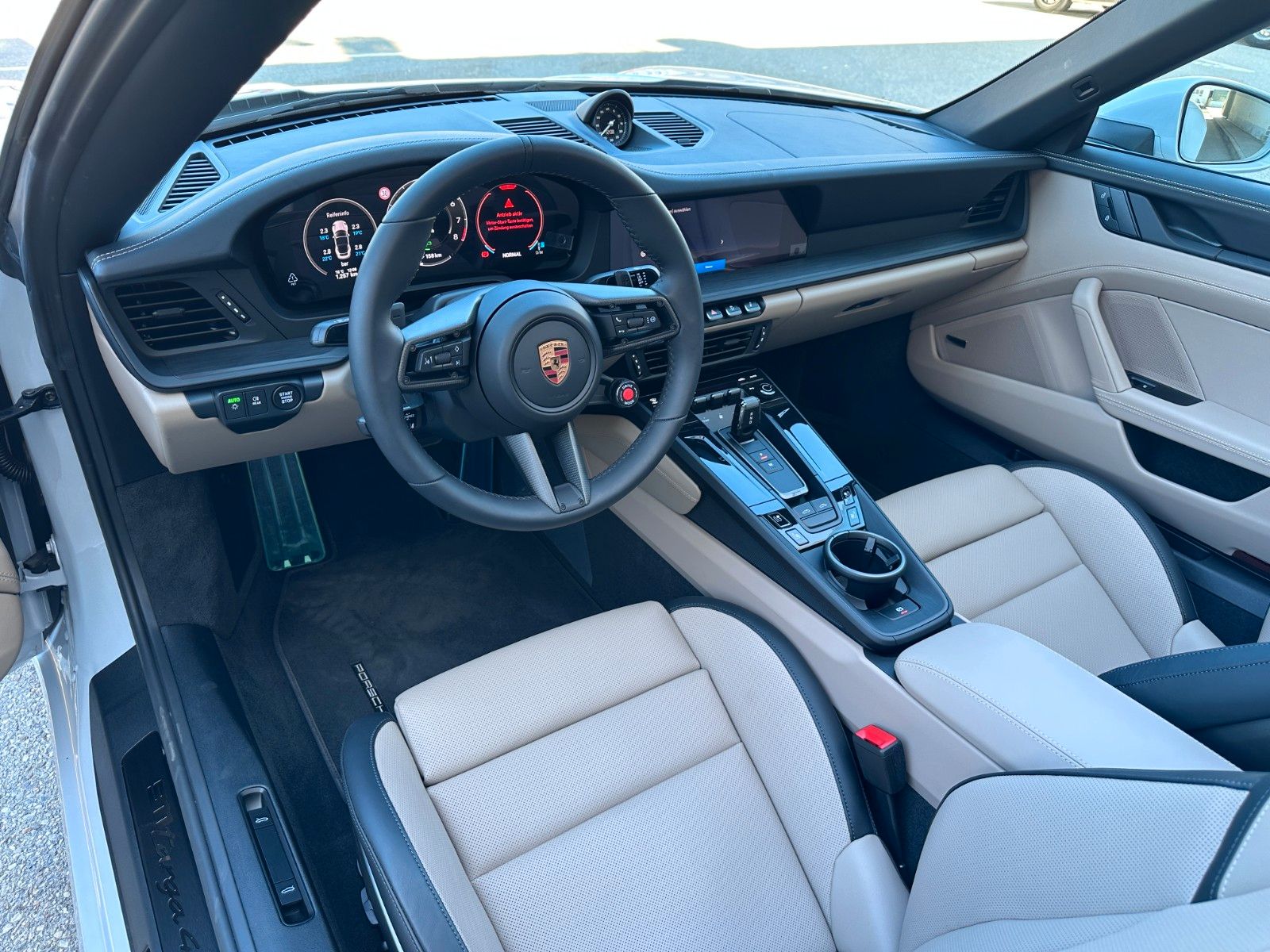 Fahrzeugabbildung Porsche 911 Targa 4 GTS T-Hyb,Bose,Lift,Sitzl.HD-Matrix