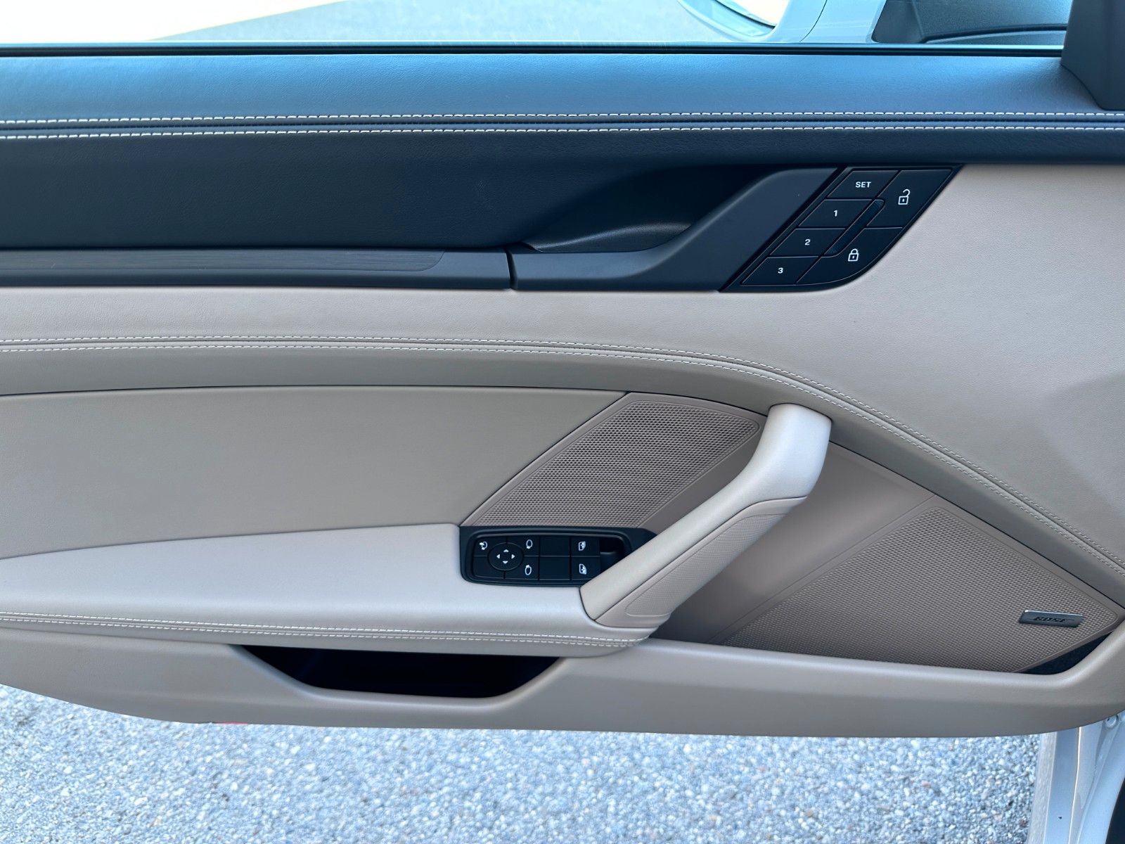 Fahrzeugabbildung Porsche 911 Targa 4 GTS T-Hyb,Bose,Lift,Sitzl.HD-Matrix