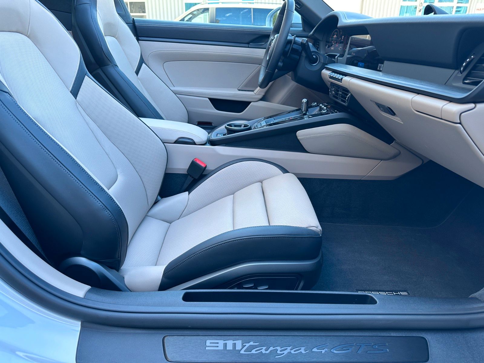 Fahrzeugabbildung Porsche 911 Targa 4 GTS T-Hyb,Bose,Lift,Sitzl.HD-Matrix