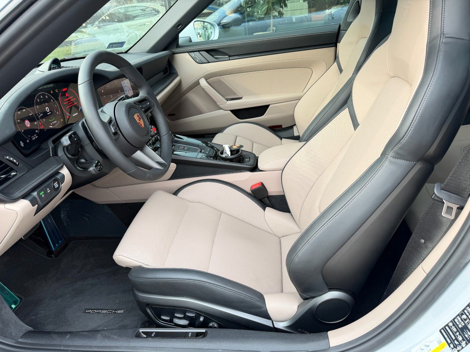 Fahrzeugabbildung Porsche 911 Targa 4 GTS T-Hyb,Bose,Lift,Sitzl.HD-Matrix