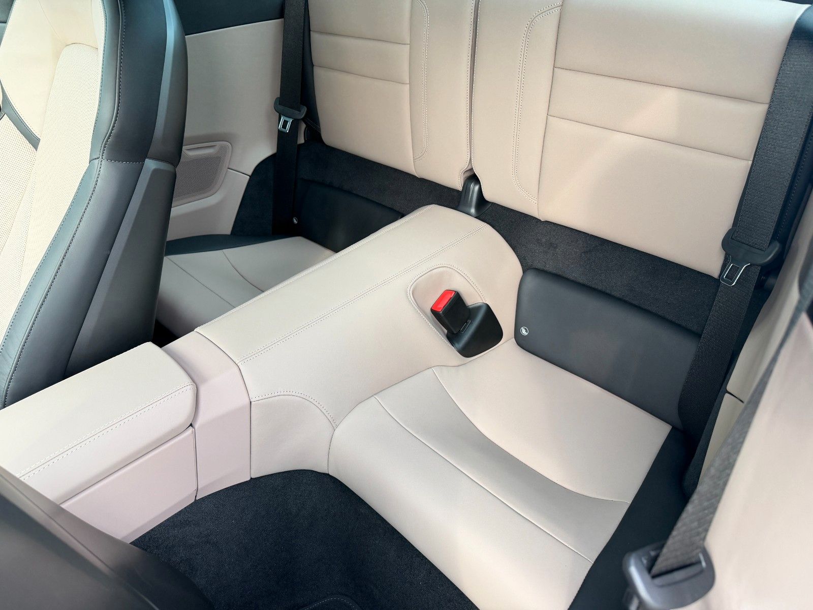 Fahrzeugabbildung Porsche 911 Targa 4 GTS T-Hyb,Bose,Lift,Sitzl.HD-Matrix