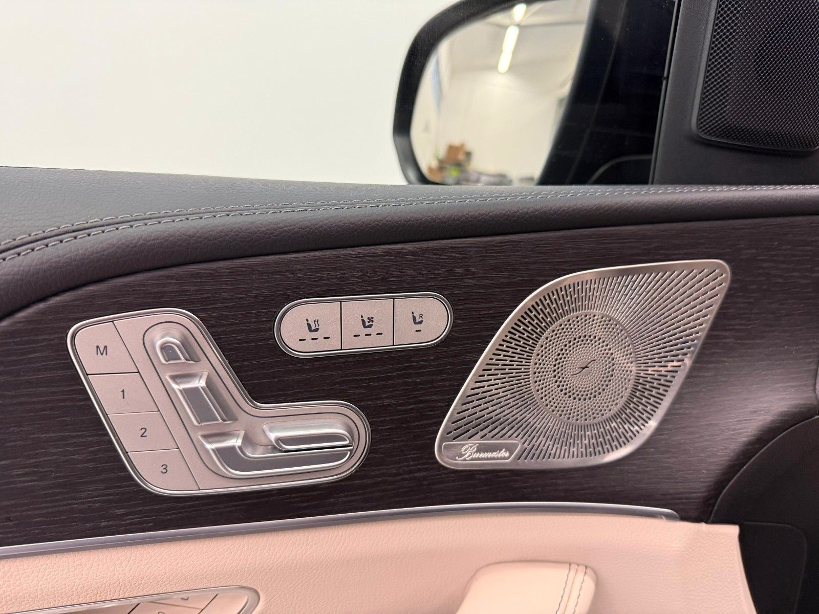 Fahrzeugabbildung Mercedes-Benz GLE 53 AMG 4Matic+ Coupe DISTR,LUFT,BURM,AHK,22"