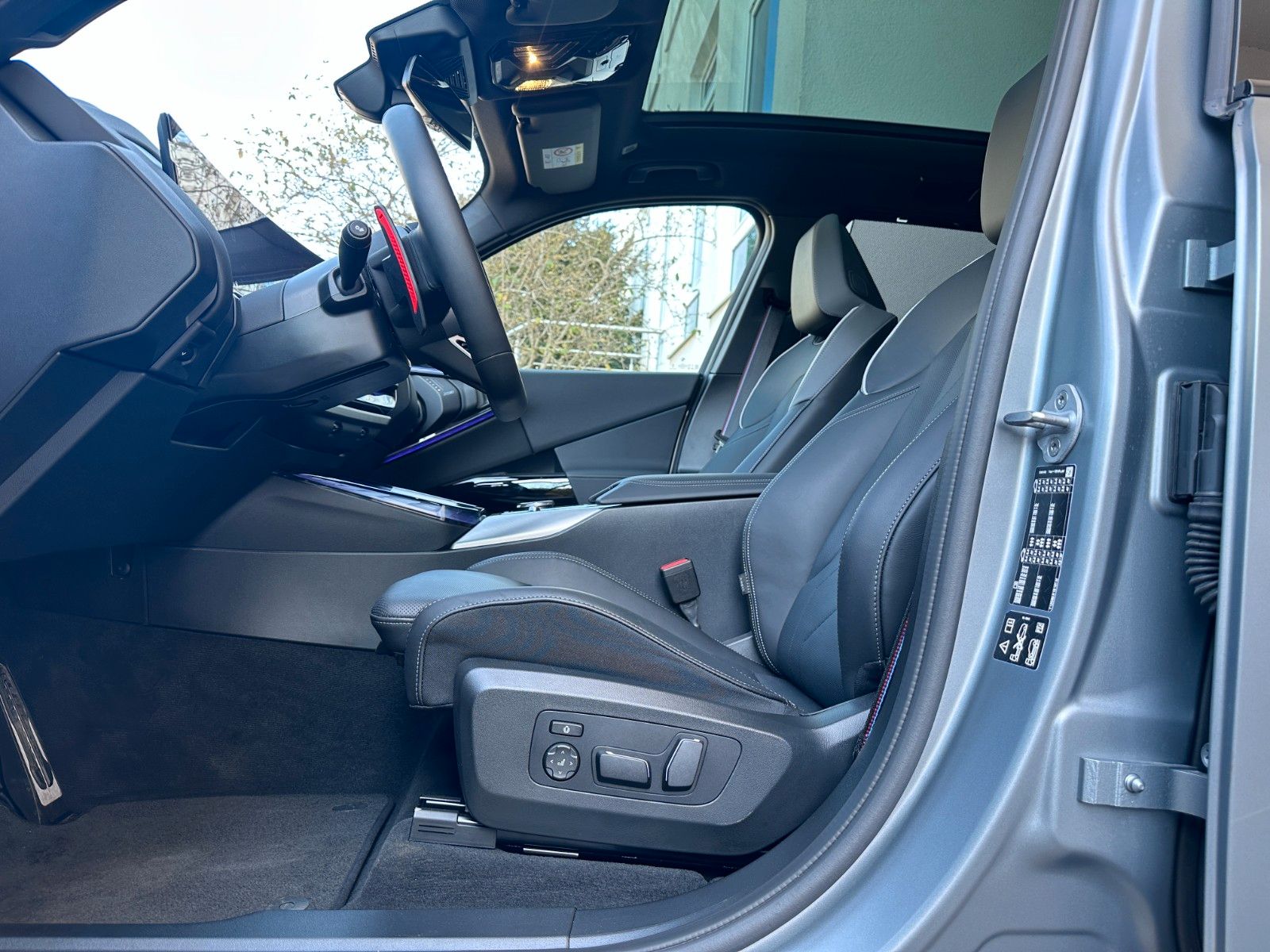 Fahrzeugabbildung BMW X3 M50 xDrive ACC,HUD,PANO,HARMAN,AHK,21",VOLL