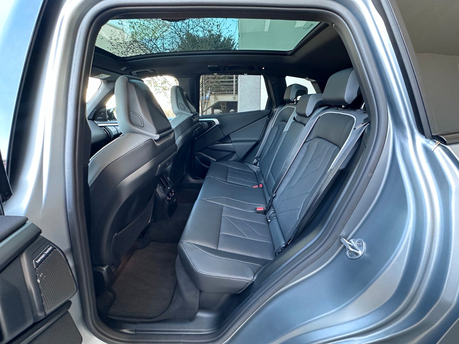 Fahrzeugabbildung BMW X3 M50 xDrive ACC,HUD,PANO,HARMAN,AHK,21",VOLL