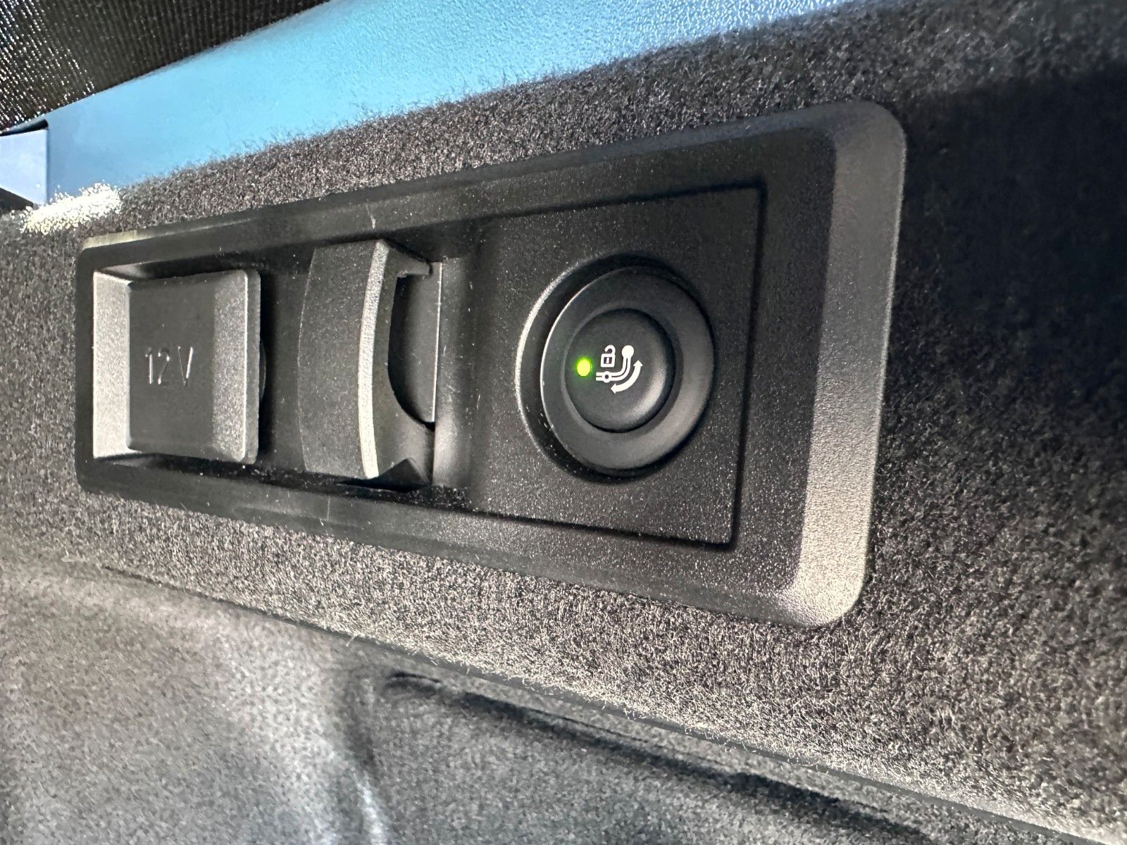 Fahrzeugabbildung BMW X3 M50 xDrive ACC,HUD,PANO,HARMAN,AHK,21",VOLL