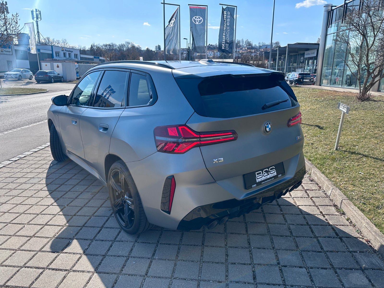 Fahrzeugabbildung BMW X3 M50 xDrive ACC,HUD,PANO,HARMAN,AHK,21",VOLL