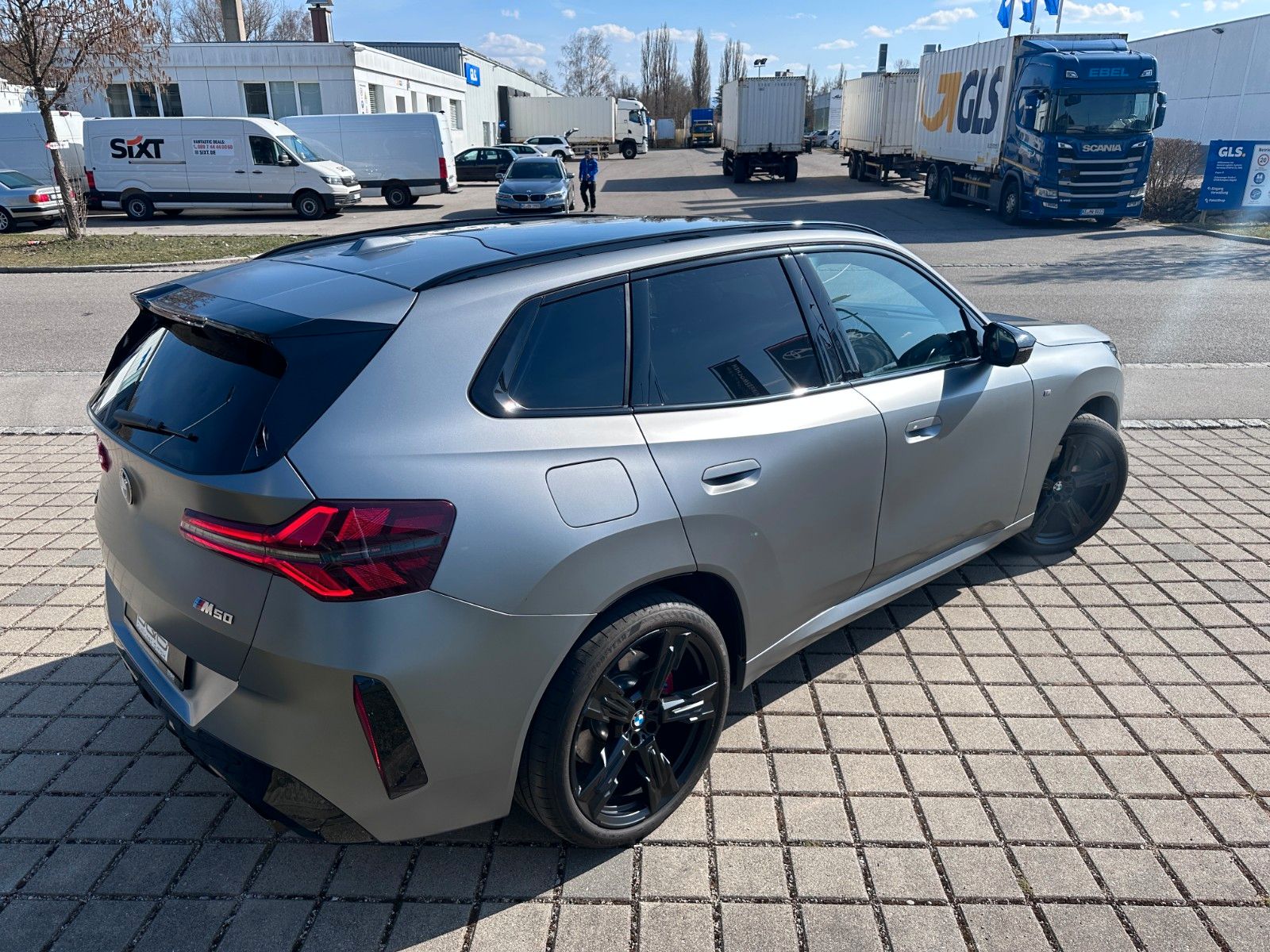 Fahrzeugabbildung BMW X3 M50 xDrive ACC,HUD,PANO,HARMAN,AHK,21",VOLL