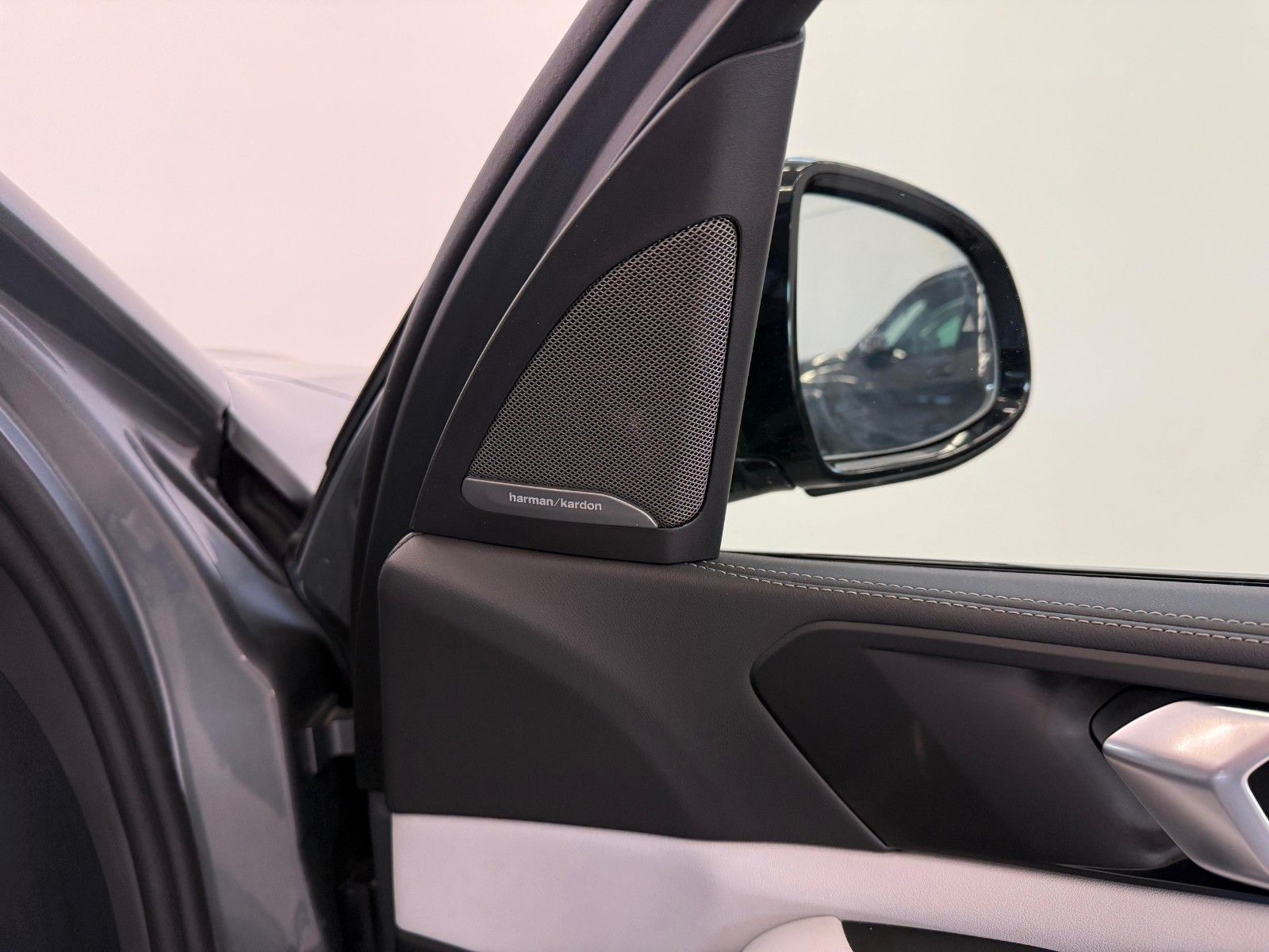 Fahrzeugabbildung BMW X5 30 d xDrive M Sport Pro ACC,HUD,PANO,H&K,LUFT