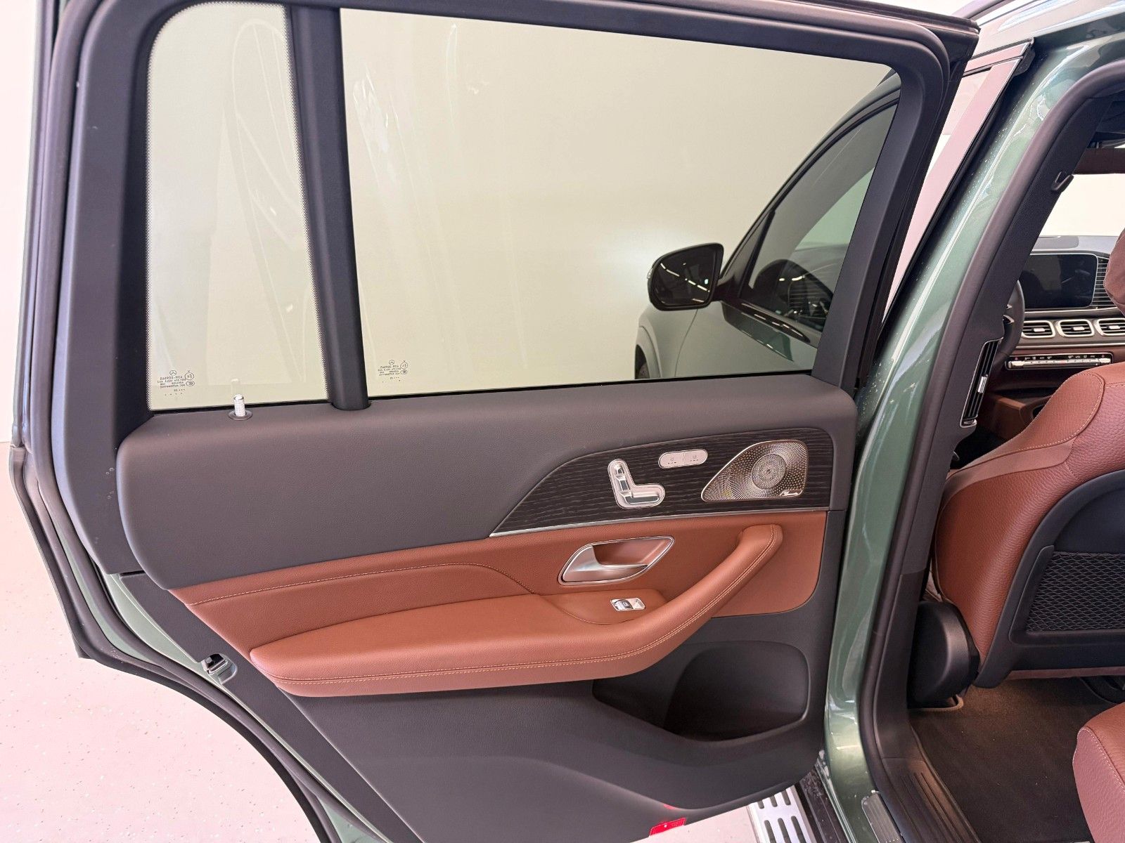 Fahrzeugabbildung Mercedes-Benz GLS 450 d 4Matic AMG PANO,MANUFAKTUR,LUFT,23"