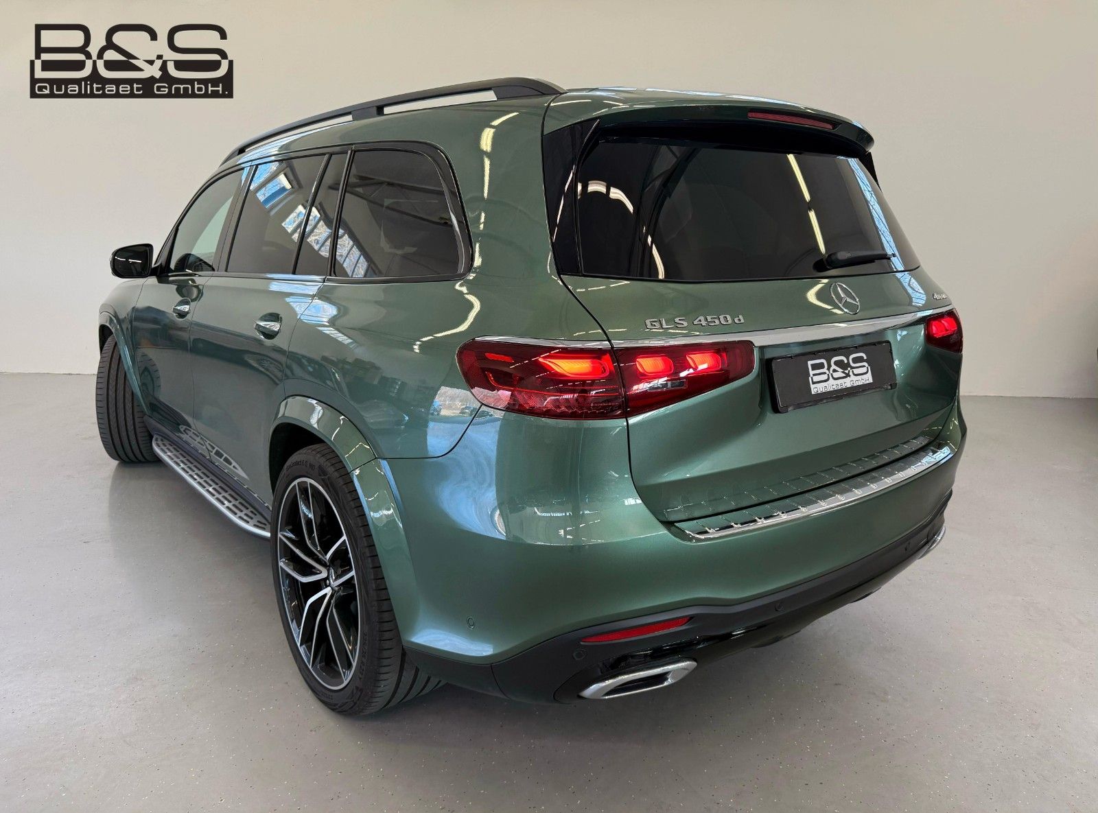 Fahrzeugabbildung Mercedes-Benz GLS 450 d 4Matic AMG PANO,MANUFAKTUR,LUFT,23"