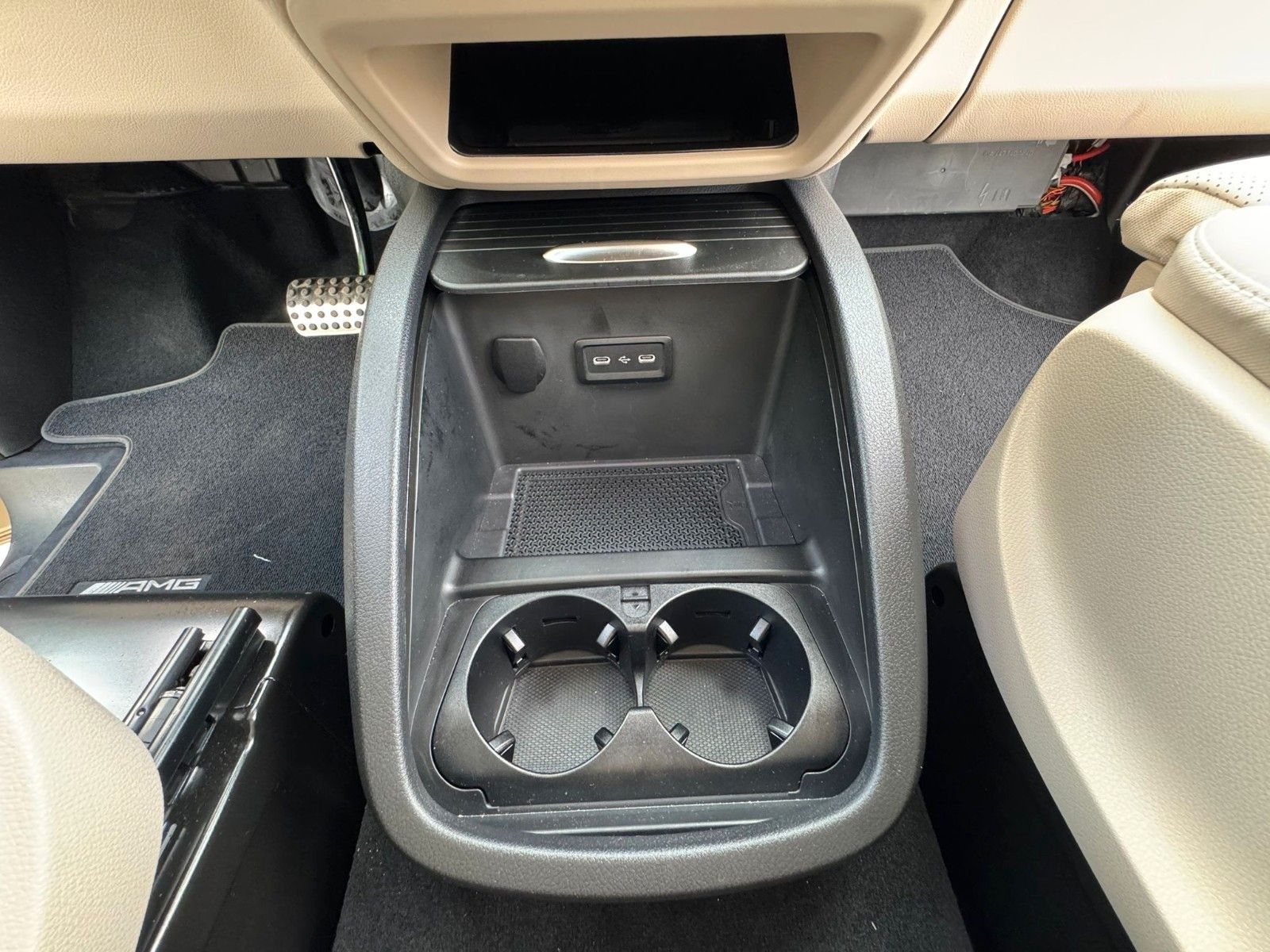 Fahrzeugabbildung Mercedes-Benz V 300d 4M AMG,EXCLUSIVE ExtraL.DISTR,BURM,LUFT