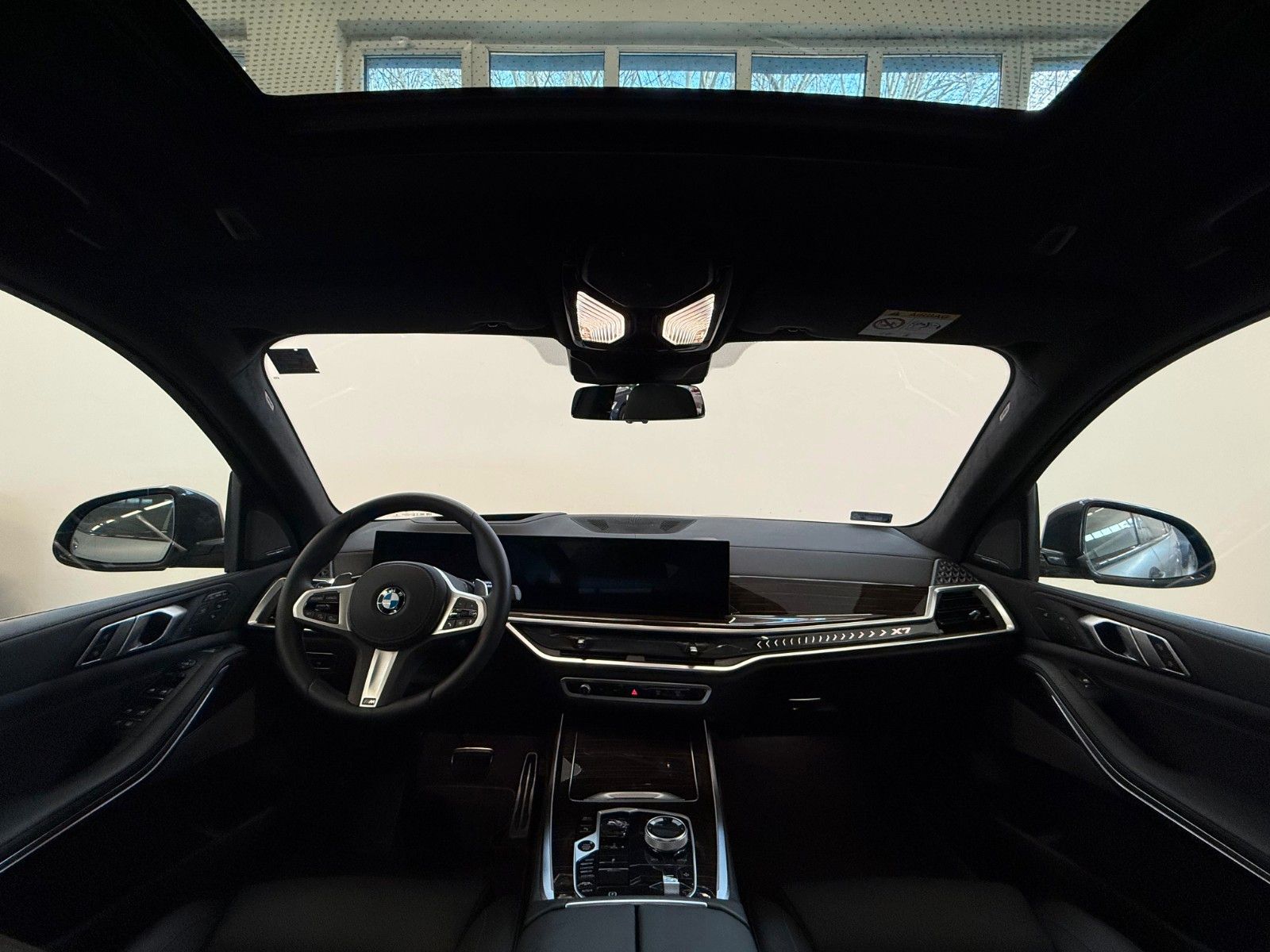 Fahrzeugabbildung BMW X7 xDrive 40 d M Sport ACC,HUD,SKYL,H&K,LUFT,AHK