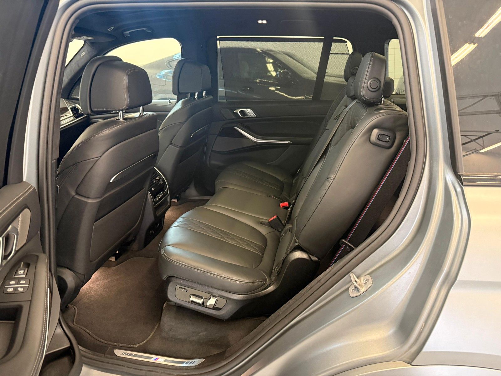 Fahrzeugabbildung BMW X7 xDrive 40 d M Sport ACC,HUD,SKYL,H&K,LUFT,AHK