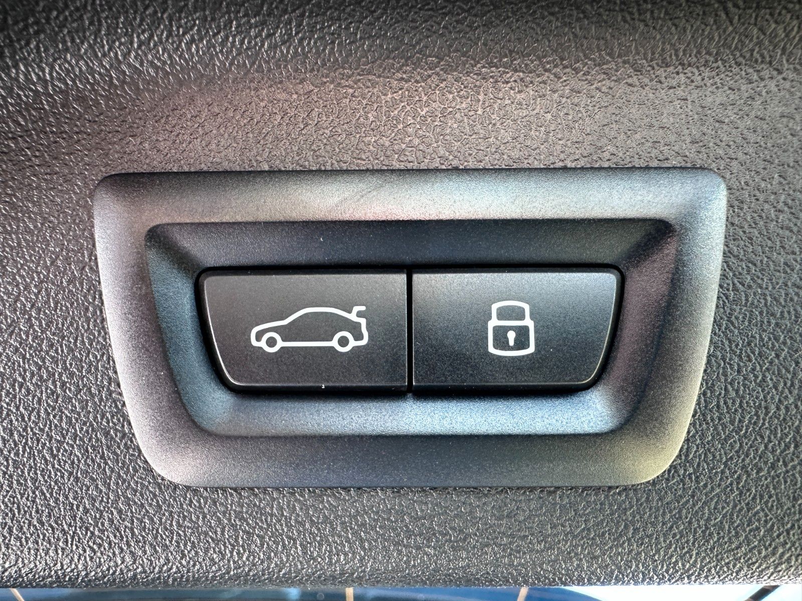Fahrzeugabbildung BMW X7 xDrive 40 d M Sport ACC,HUD,SKYL,H&K,LUFT,AHK