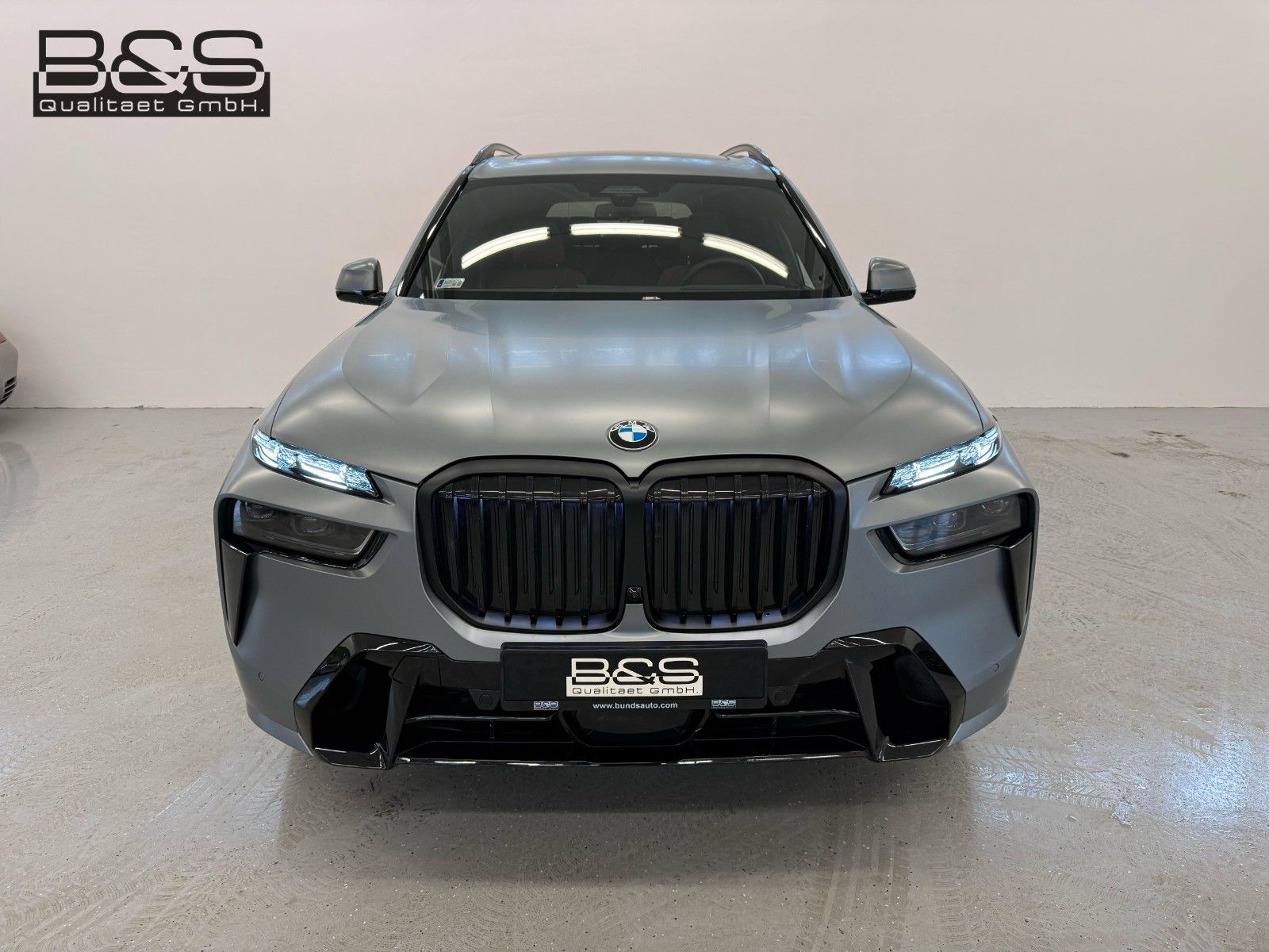 Fahrzeugabbildung BMW X7 xDrive 40 d M Sport ACC,HUD,SKYL,H&K,LUFT,AHK