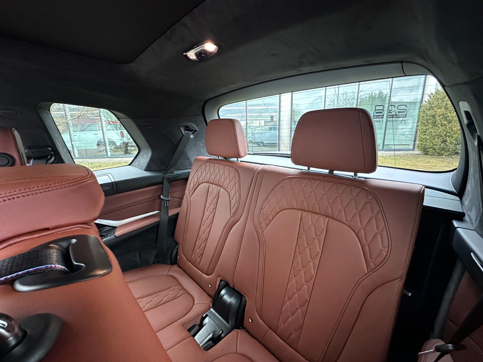 Fahrzeugabbildung BMW X7 xDrive 40 d M Sport ACC,HUD,SKYL,H&K,LUFT,22"