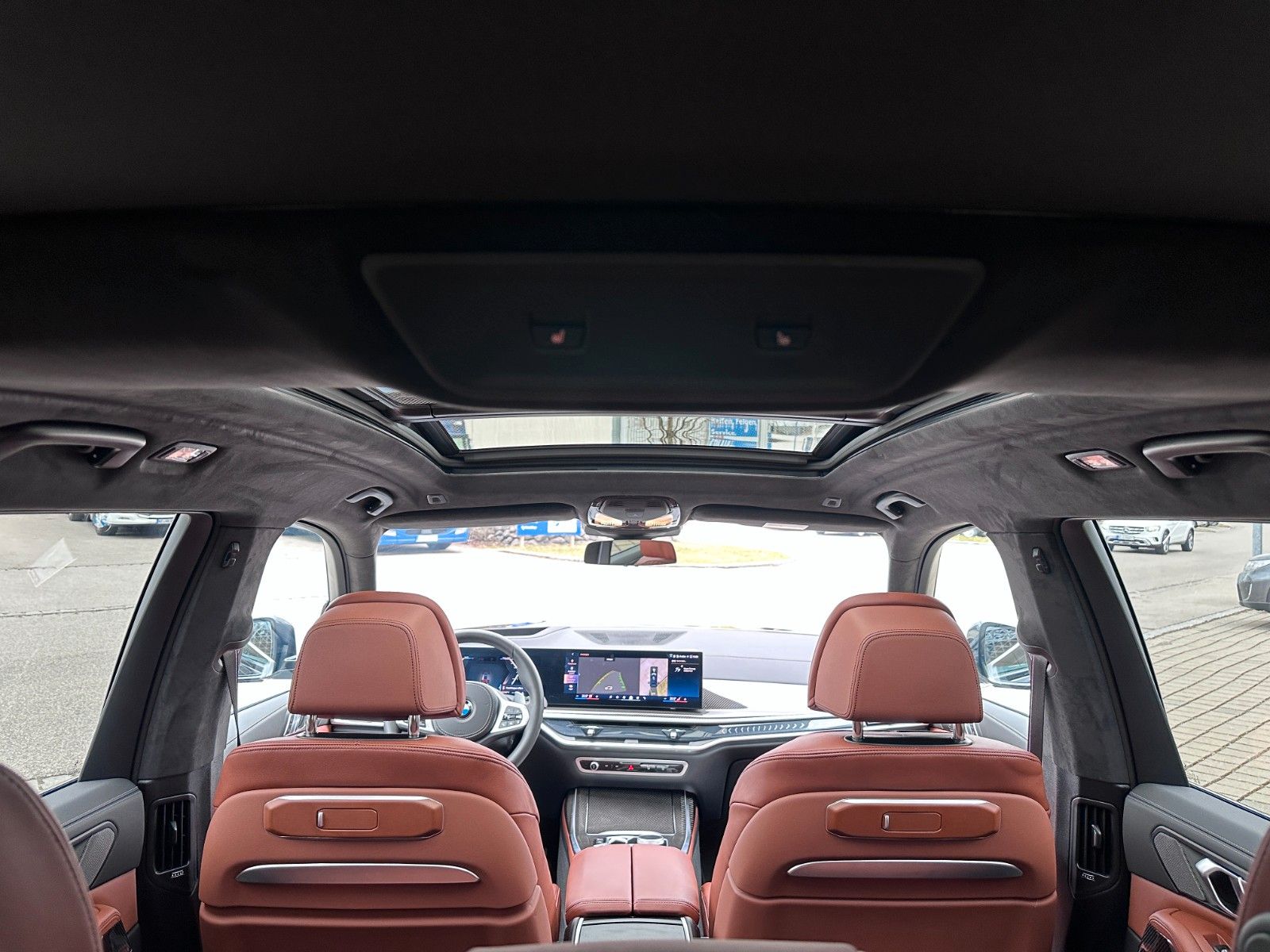 Fahrzeugabbildung BMW X7 xDrive 40 d M Sport ACC,HUD,SKYL,H&K,LUFT,22"