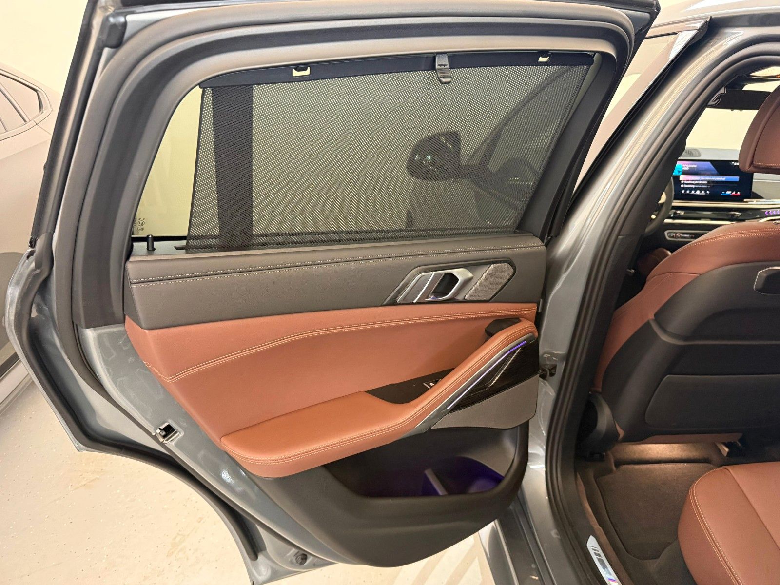 Fahrzeugabbildung BMW X6 30 d xDrive M Sport ACC,HUD,PANO,H&K,LUFT,AHK